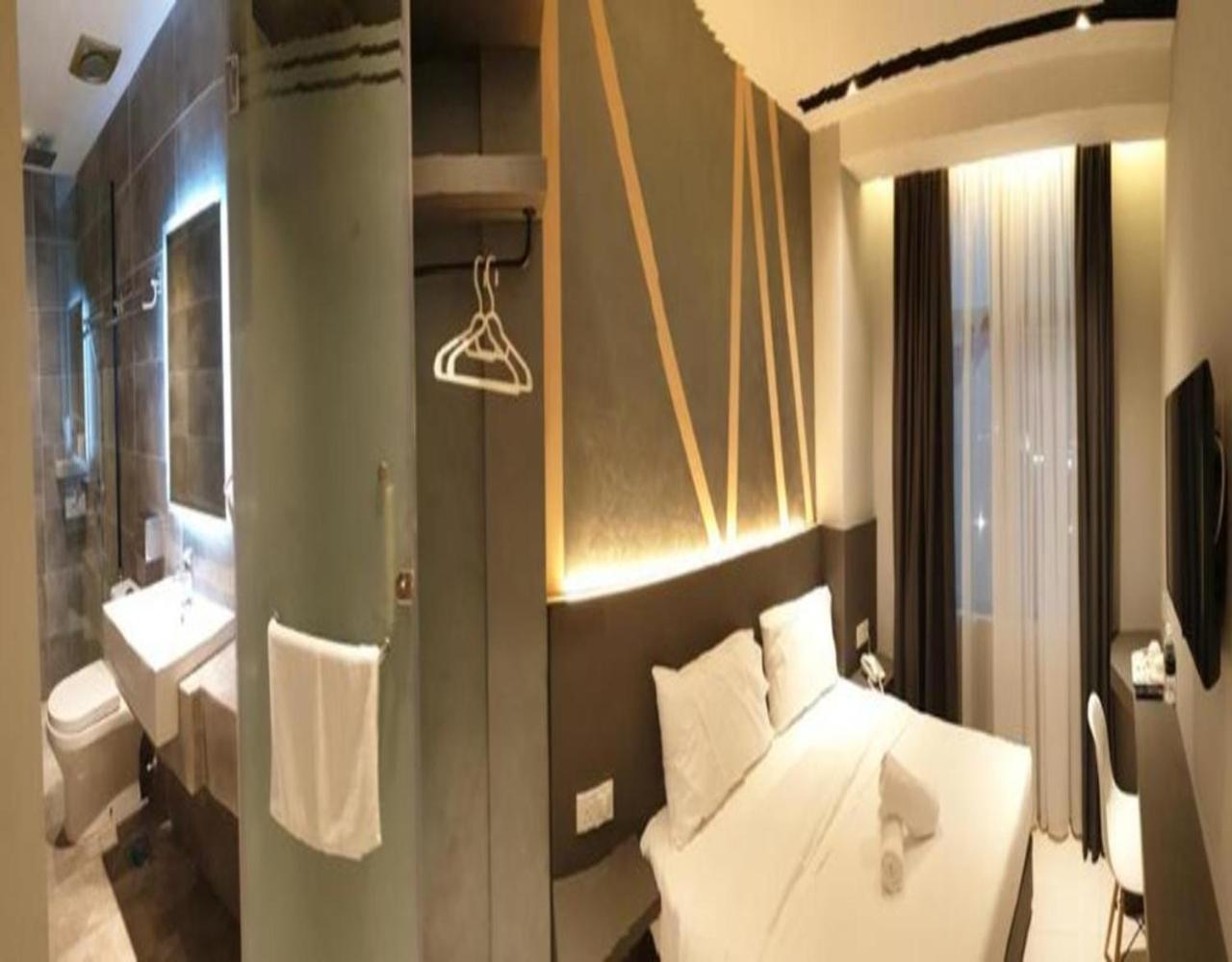 Superior King Room photo 1