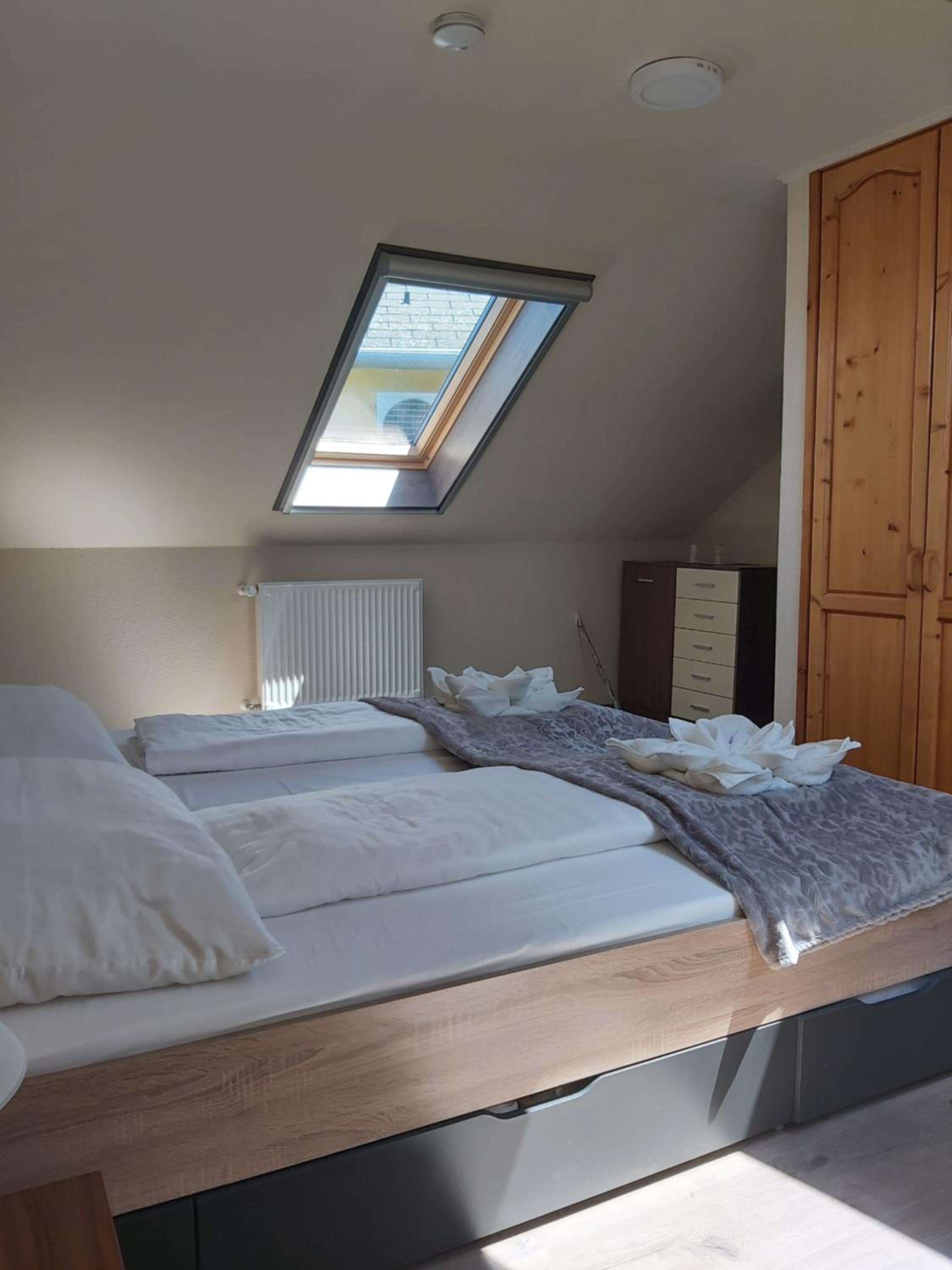 Double Or Twin Room photo 3