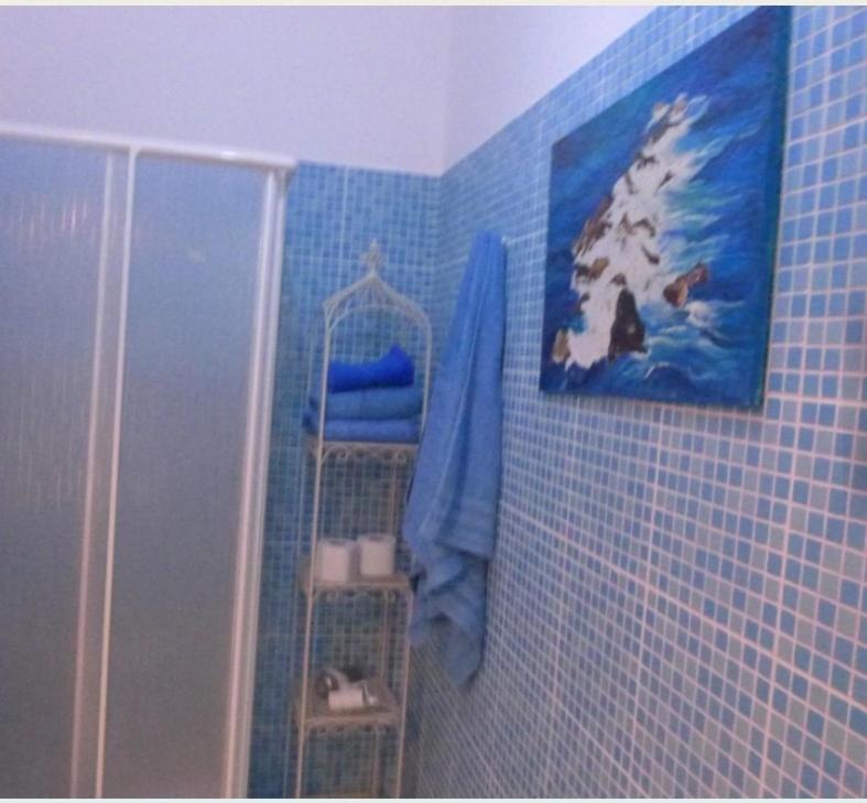 Two-Bedroom House - Photo 11