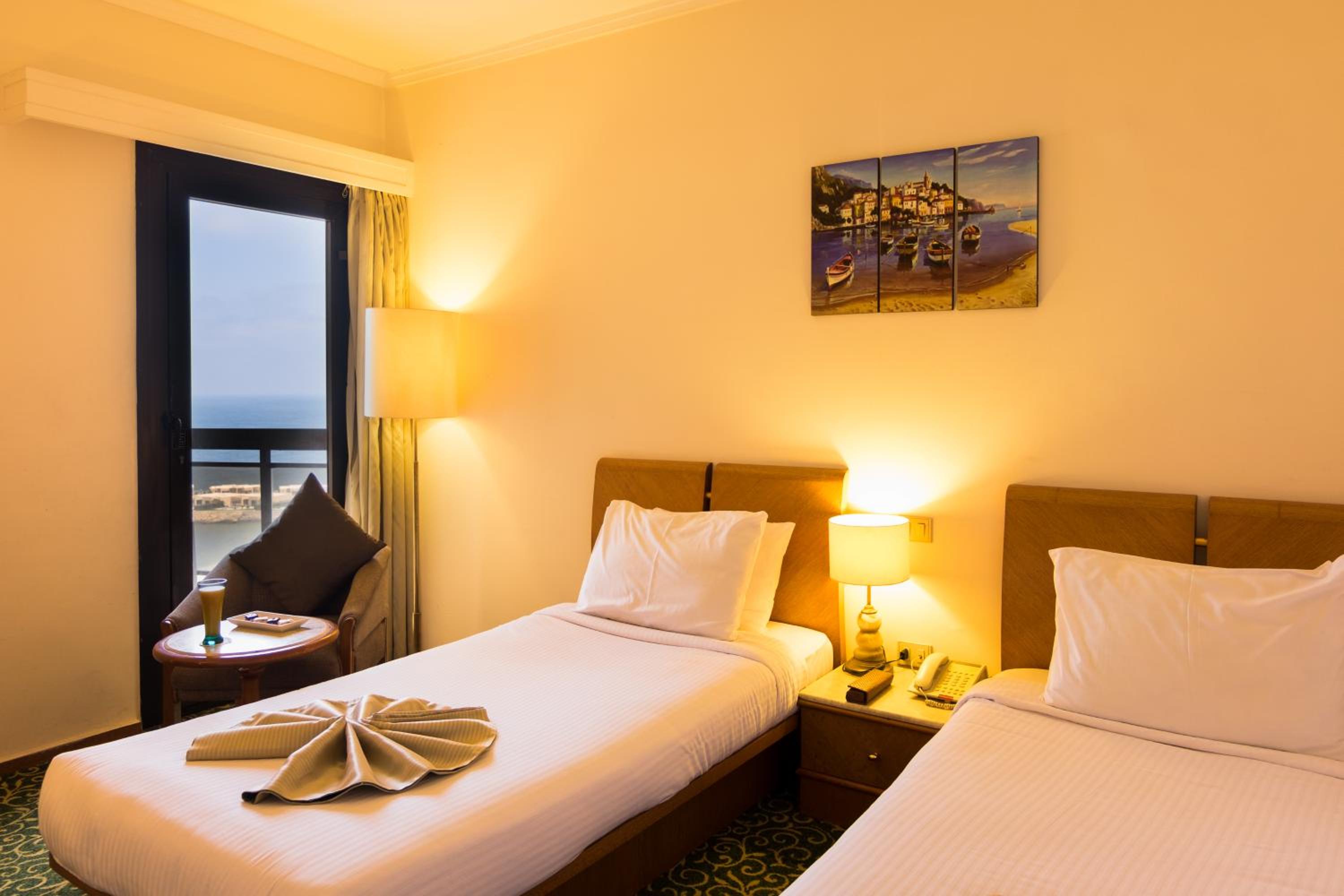 Standard Room with Side Sea View - Egyptians and Residents Only, photo 6