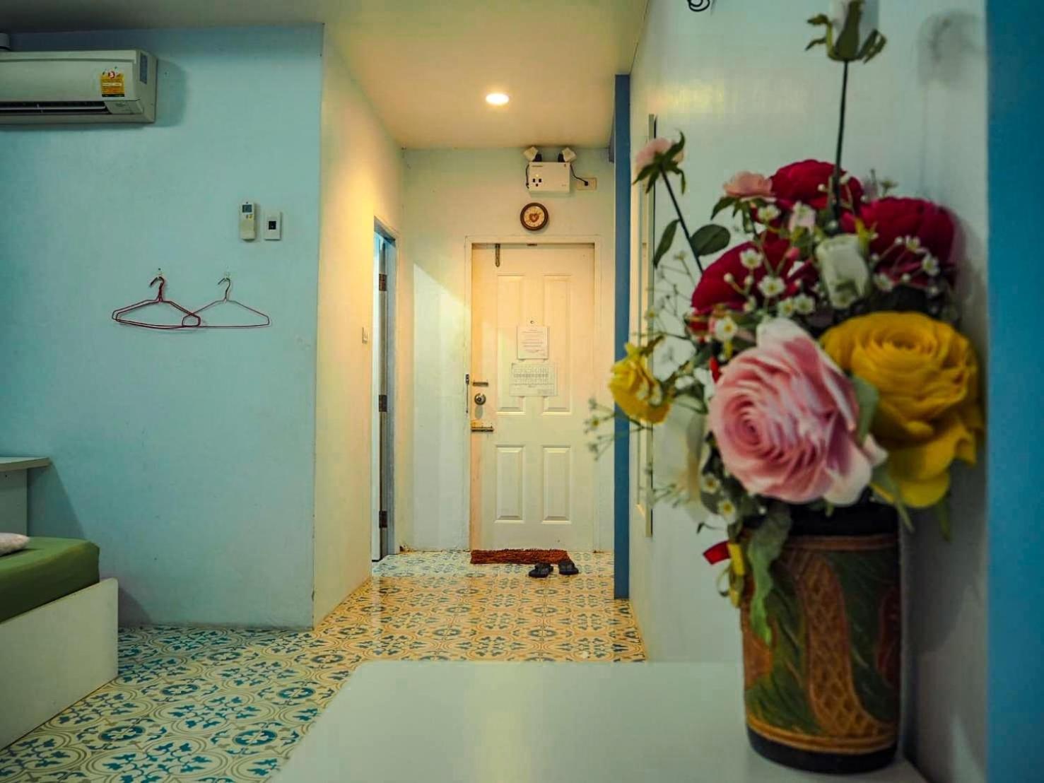 Twin Room with Private Bathroom photo 1