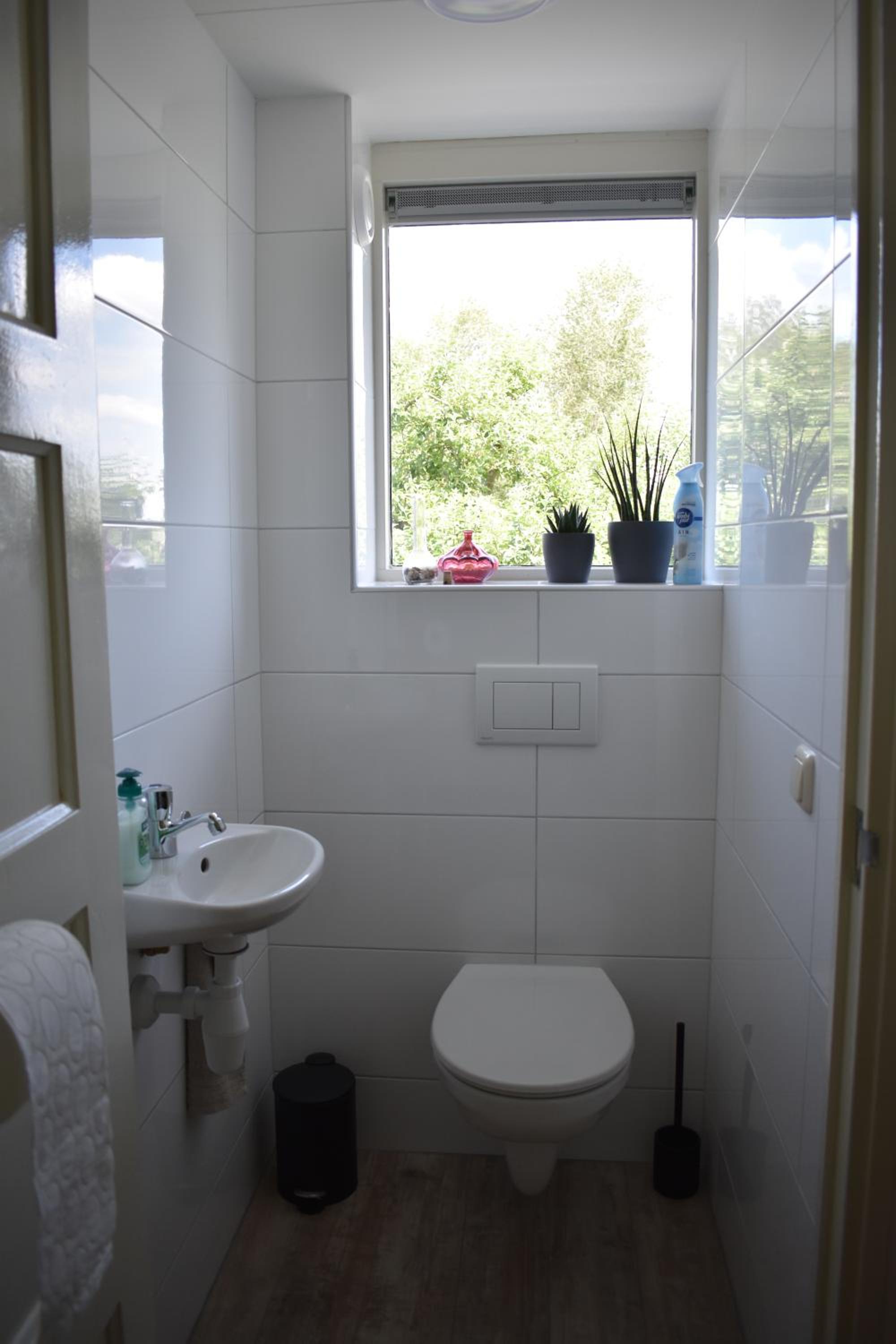 Large Twin Room - Photo 11