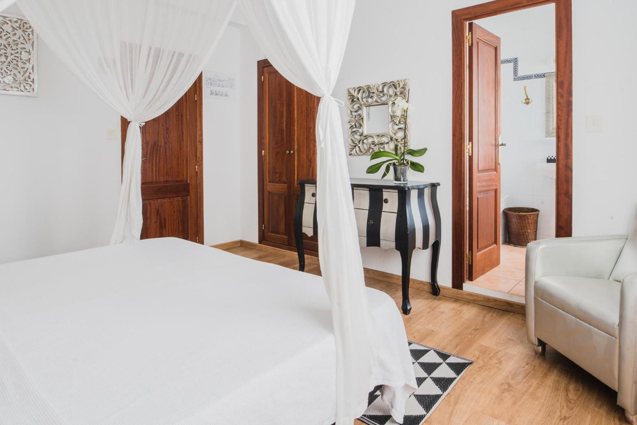 Classic Double or Twin Room photo 2