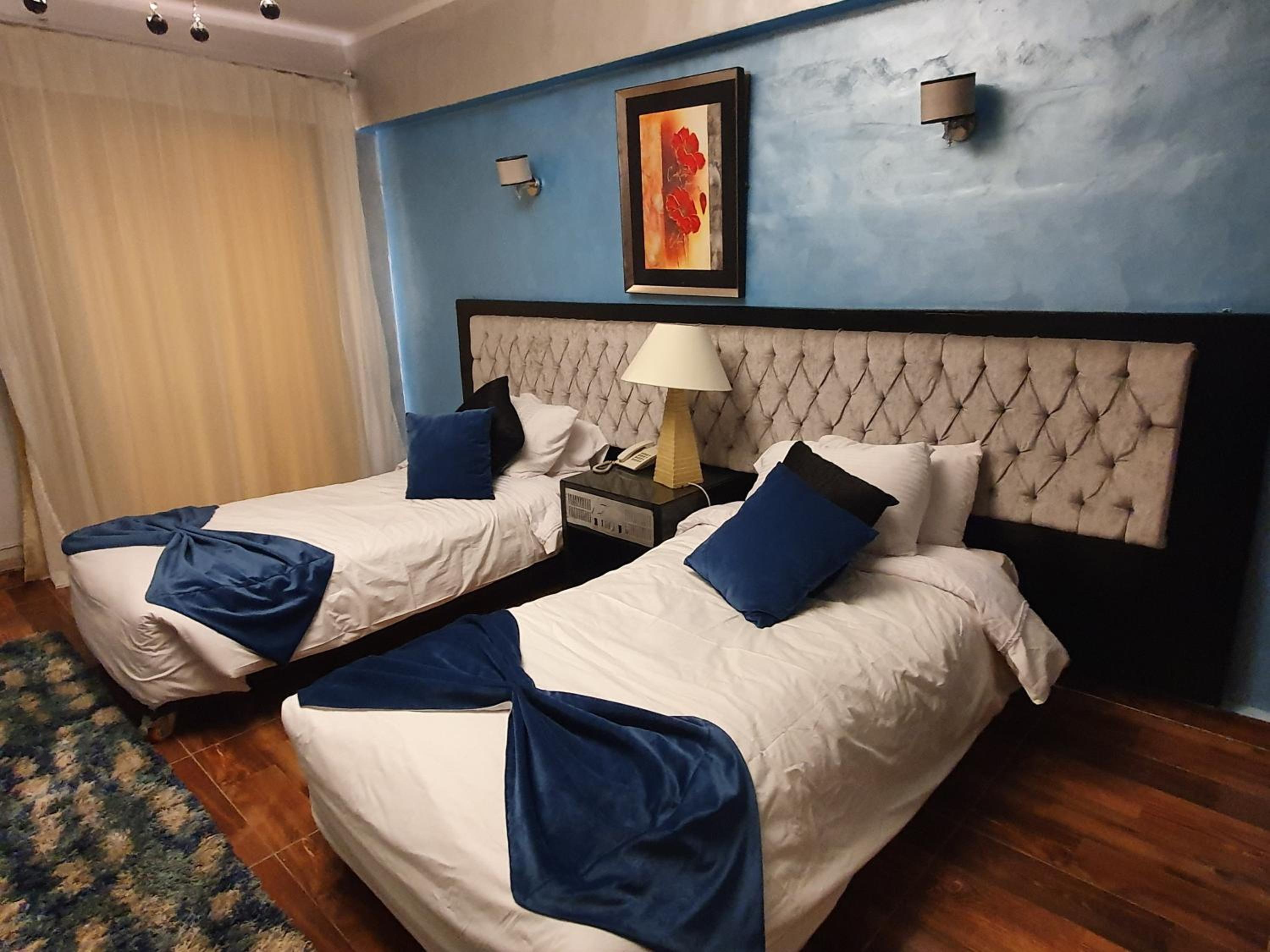 Standard Double or Twin Room - Photo 22