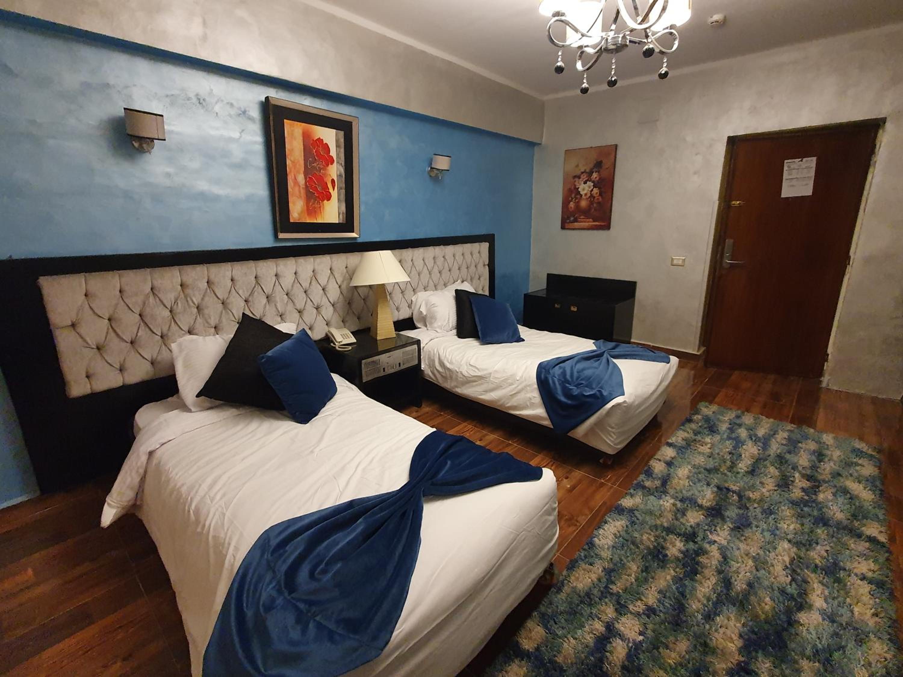 Standard Double or Twin Room - Photo 38