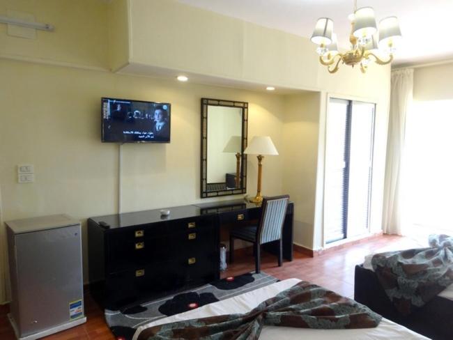 Standard Double or Twin Room - Photo 40
