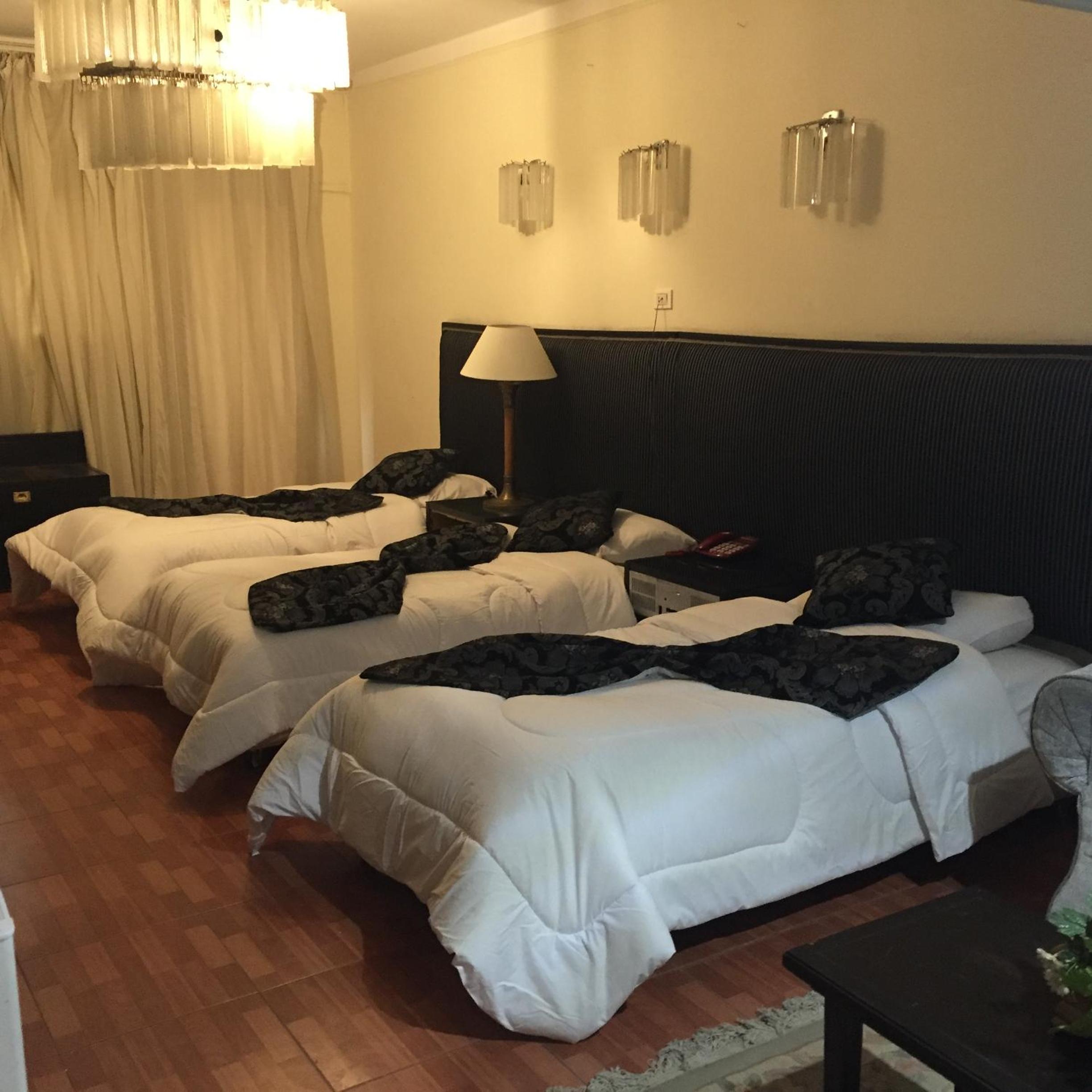 Standard Triple Room - Photo 2