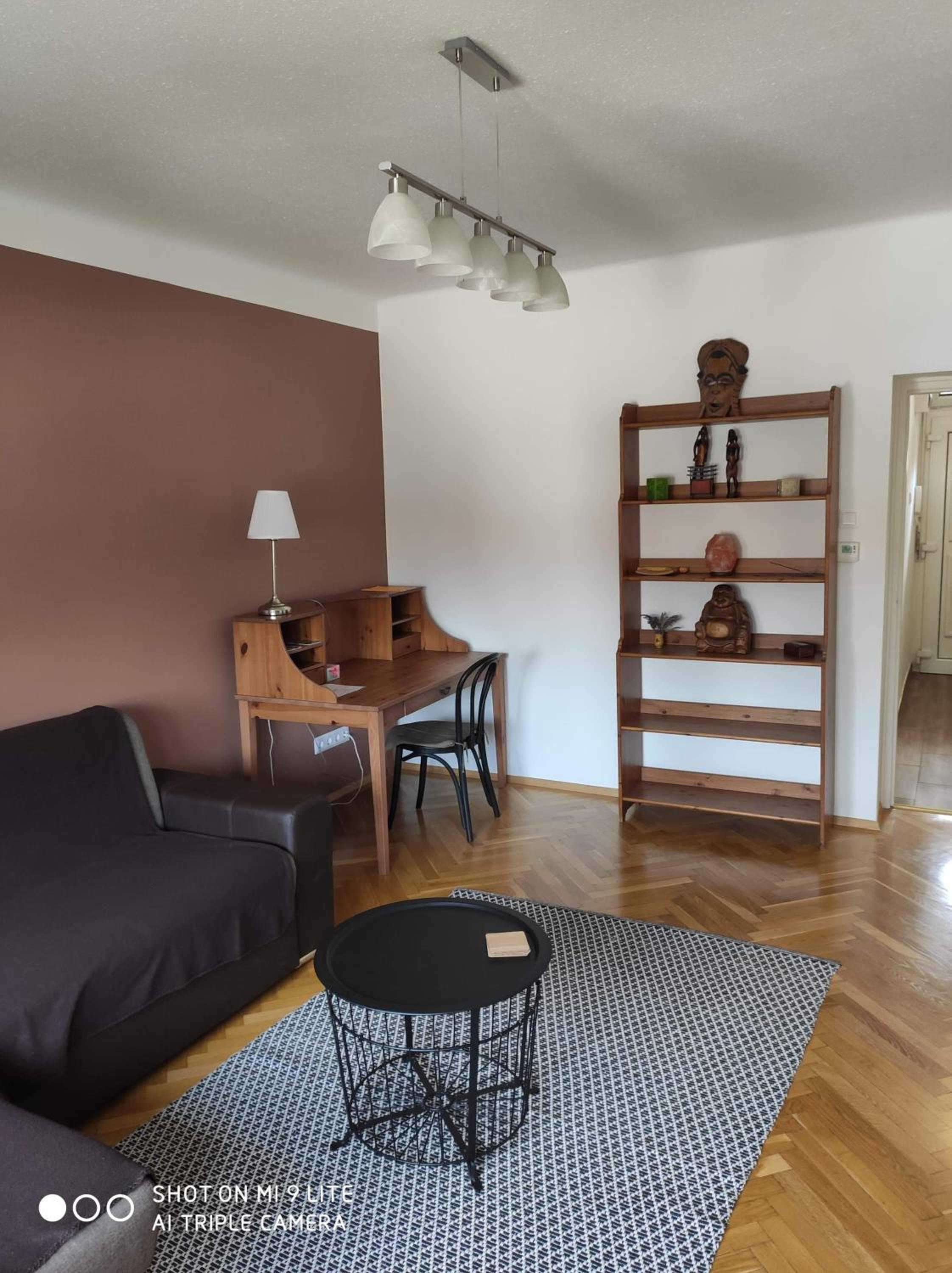 One-Bedroom Apartment - Photo 11