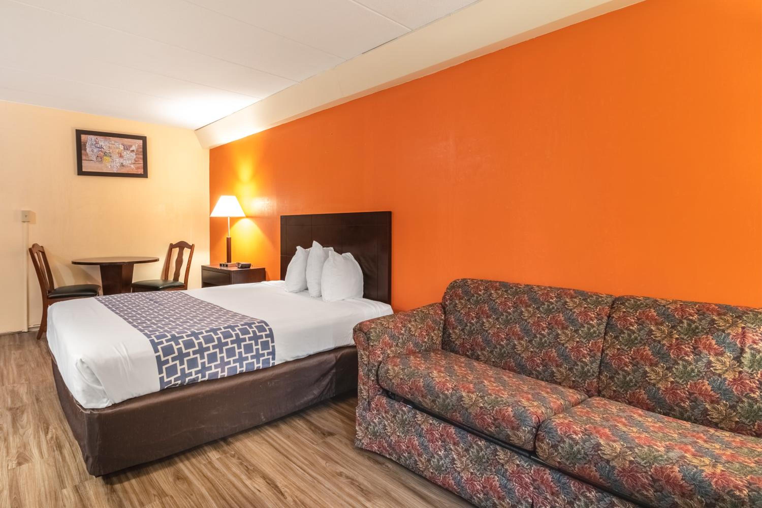 Family Suite - Disability Access/Non-Smoking - Photo 2