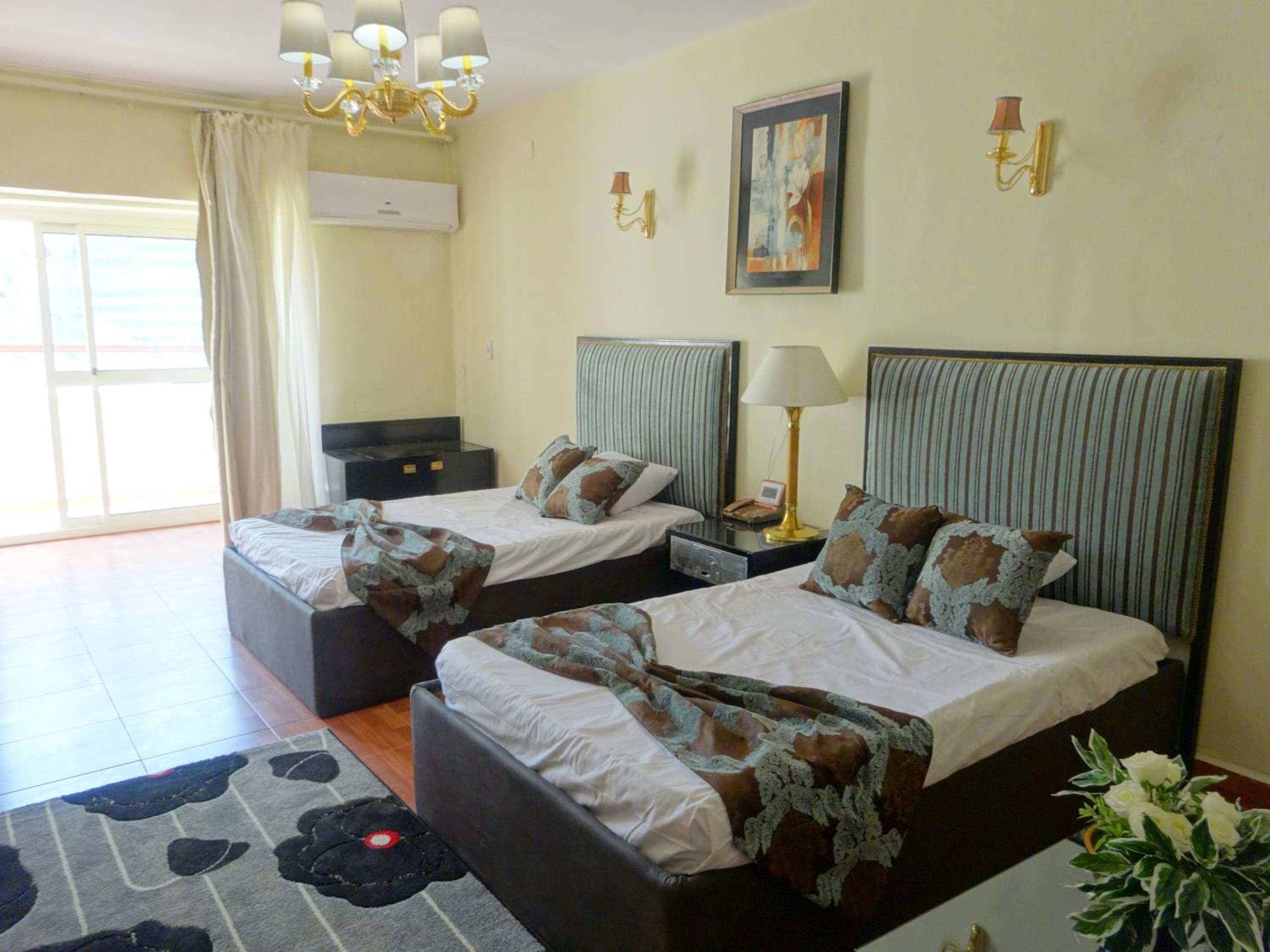 Standard Double or Twin Room - Photo 5