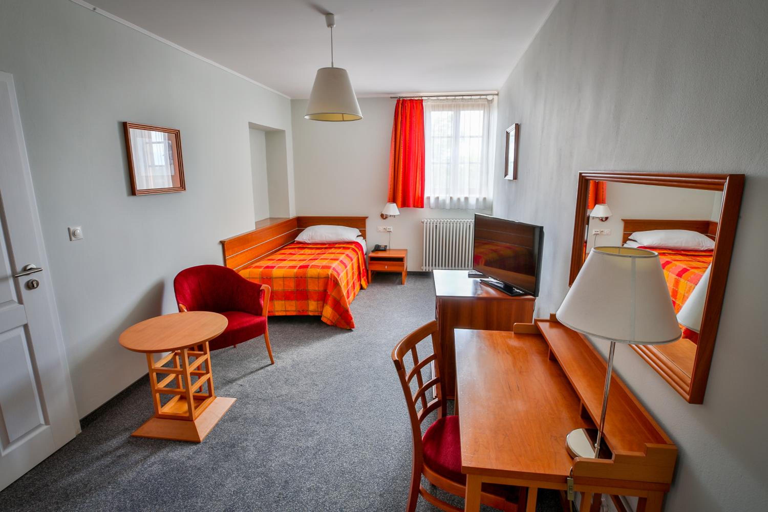 Single Room photo 3