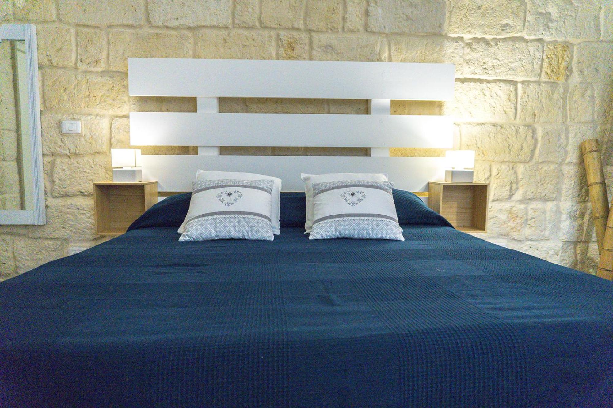 Deluxe Room - Photo 12