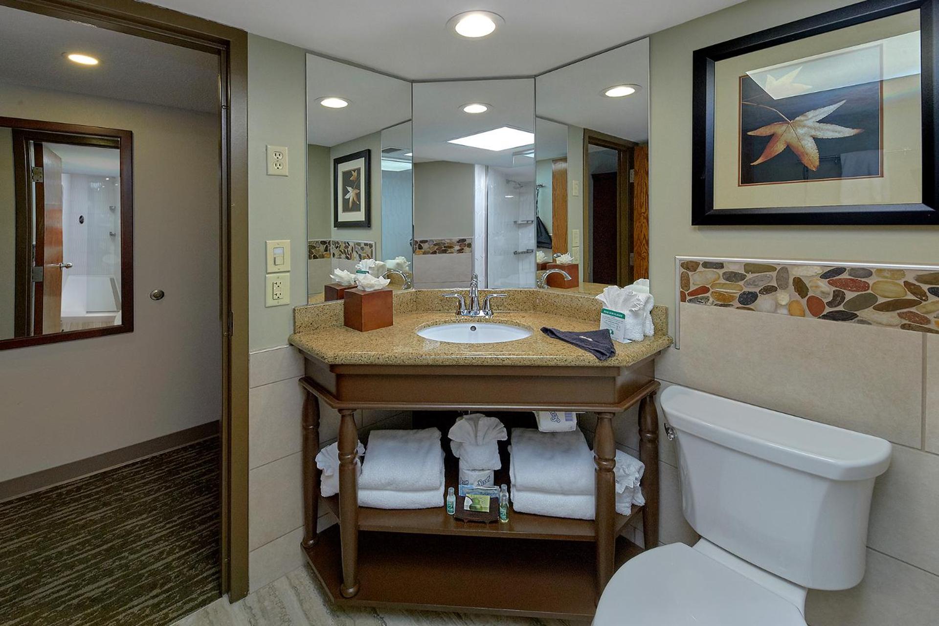 Double Queen Room - Photo 2