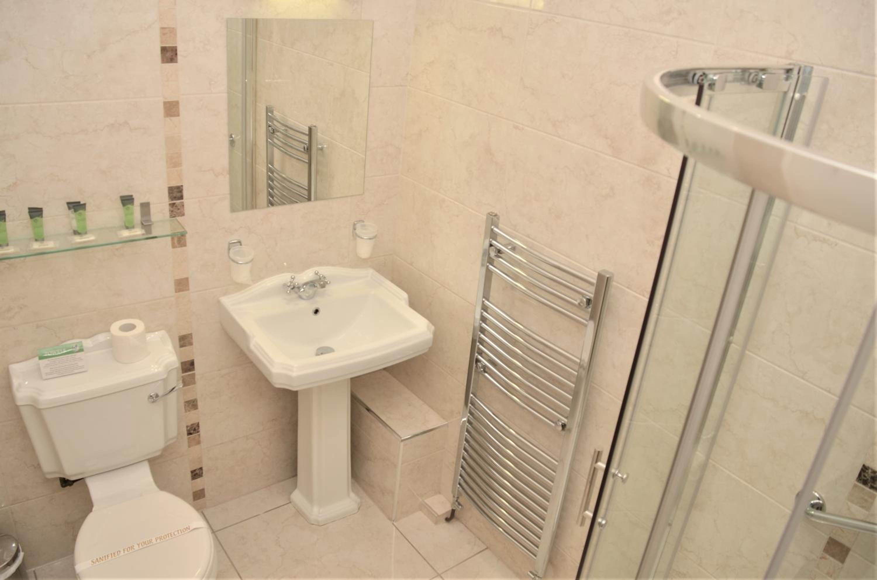 Standard Double or Twin Room photo 2
