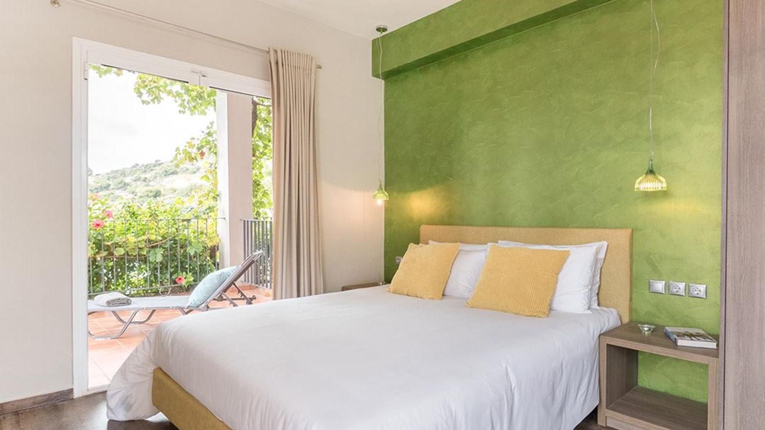 Double Room with Balcony and Sea View
