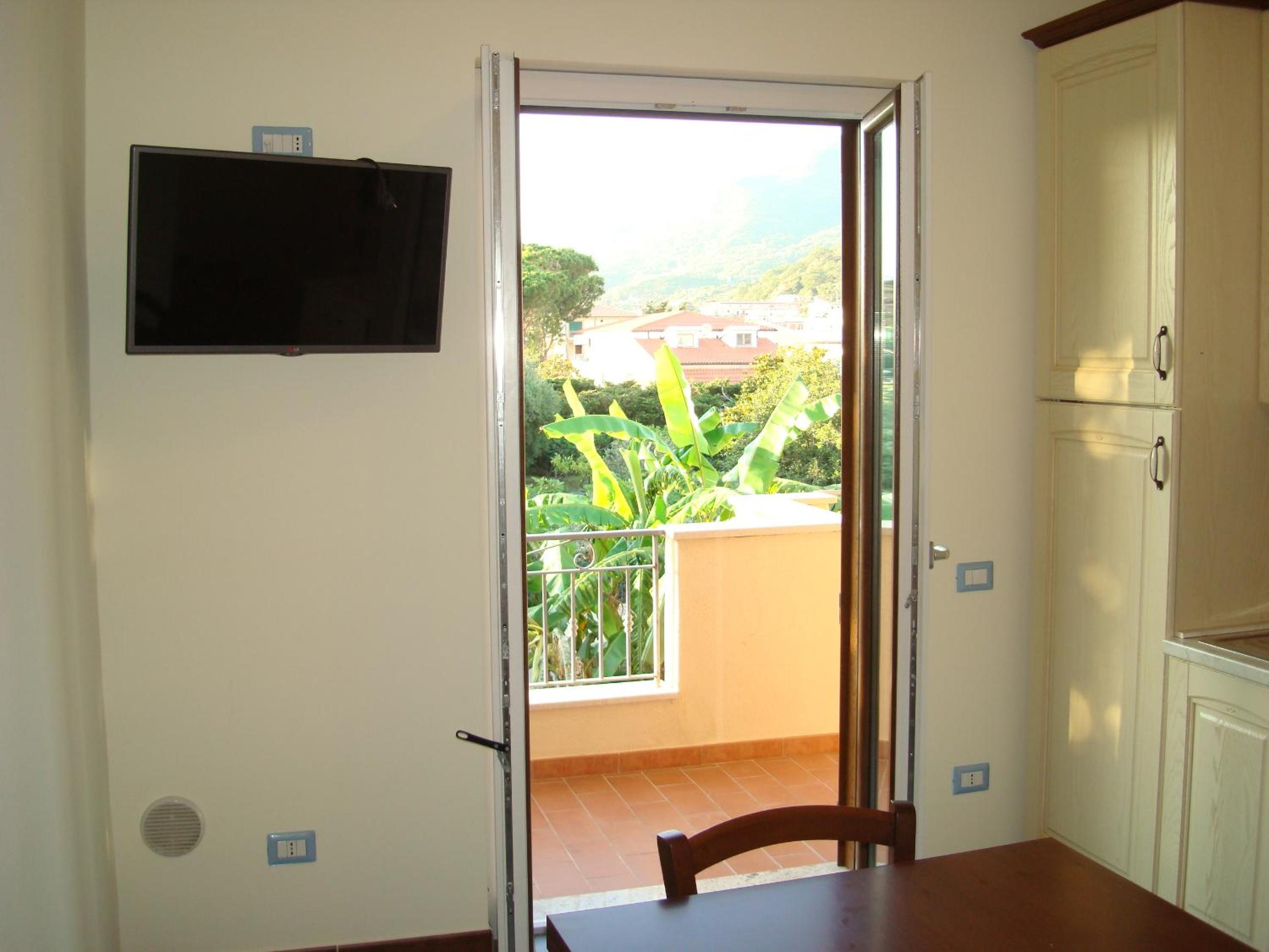 Three-Bedroom House photo 2