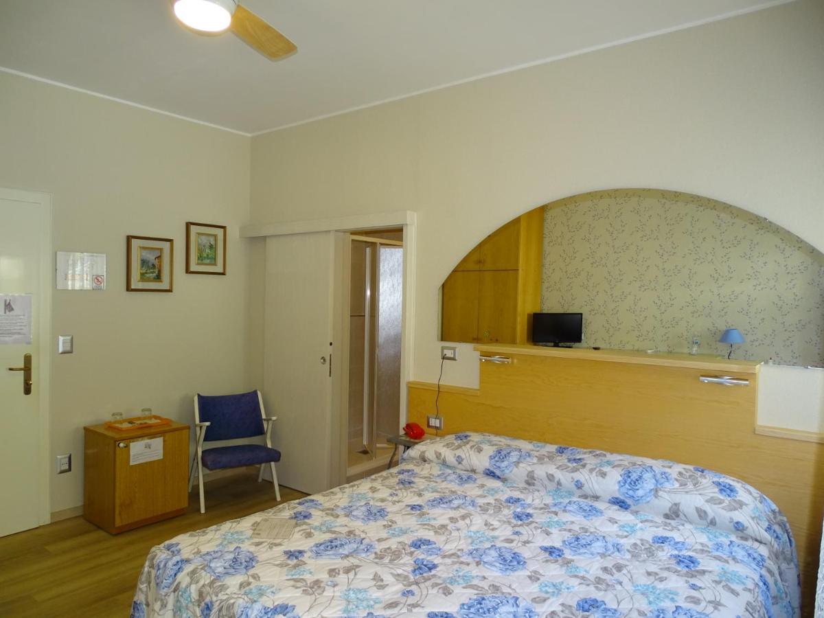 Double Room with window Mountain View photo 1
