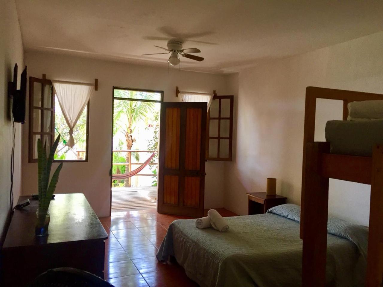 Family Room with Garden View photo 1
