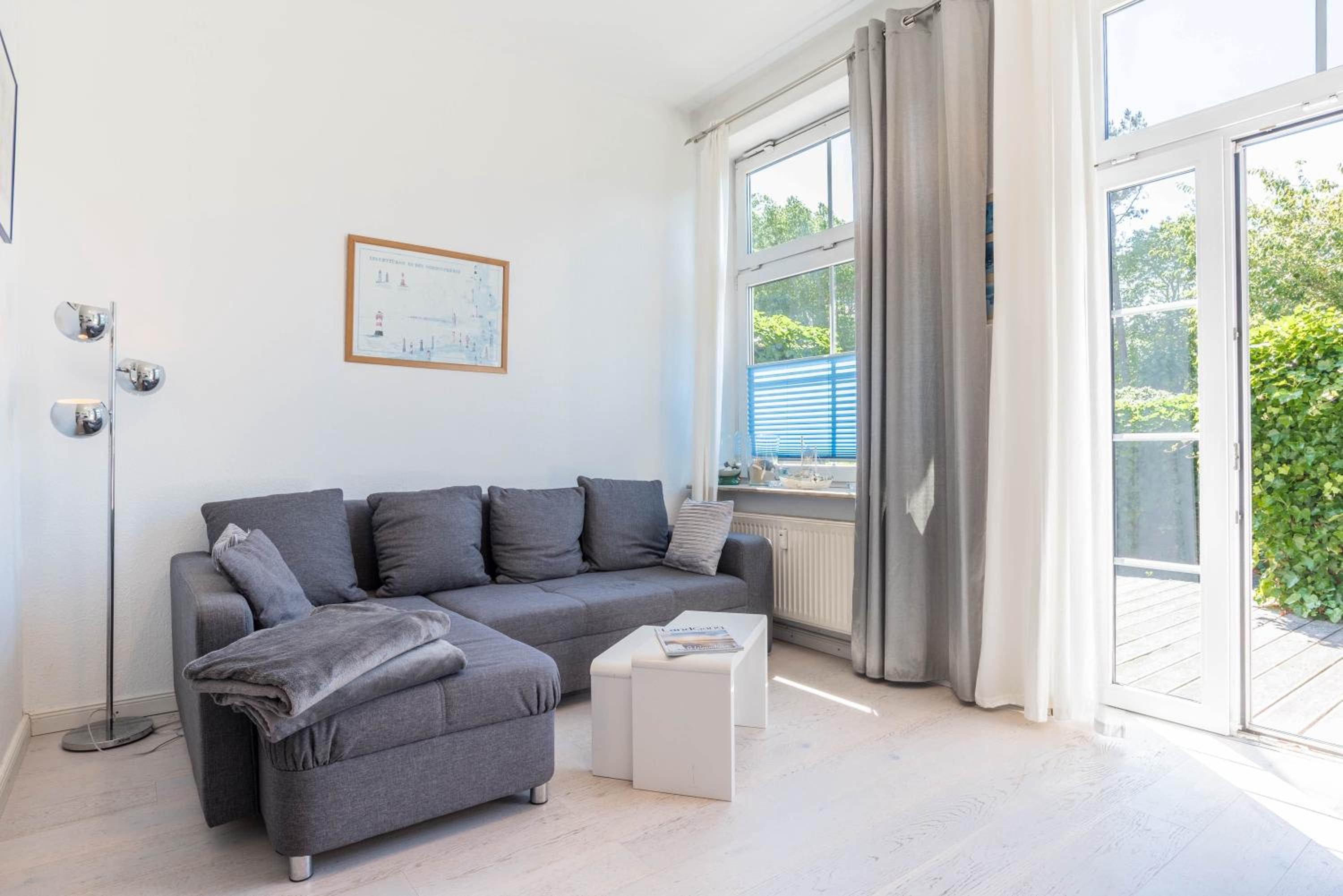 Two-Bedroom Deluxe Apartment with Ocean View photo 1