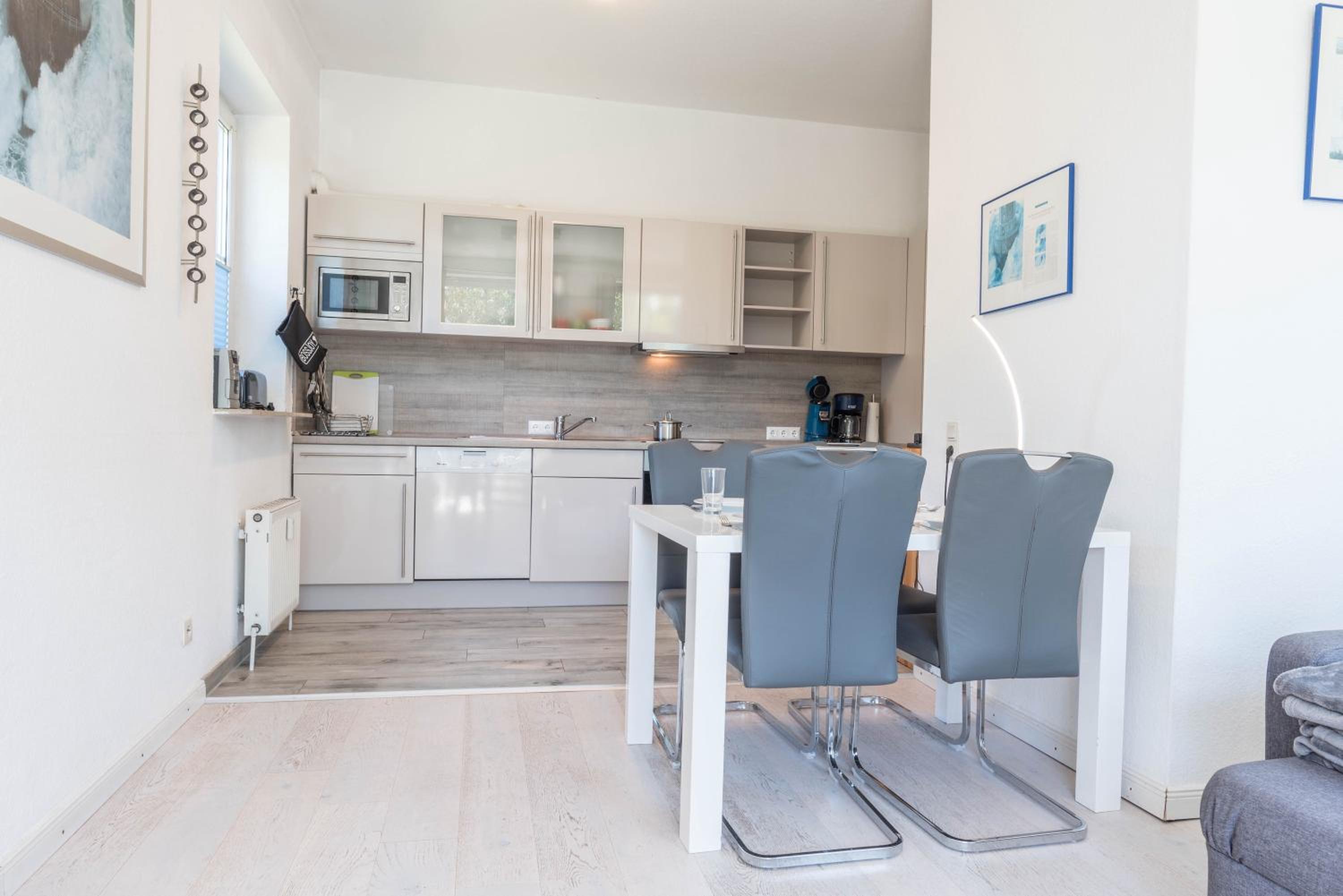 Two-Bedroom Deluxe Apartment with Ocean View photo 2