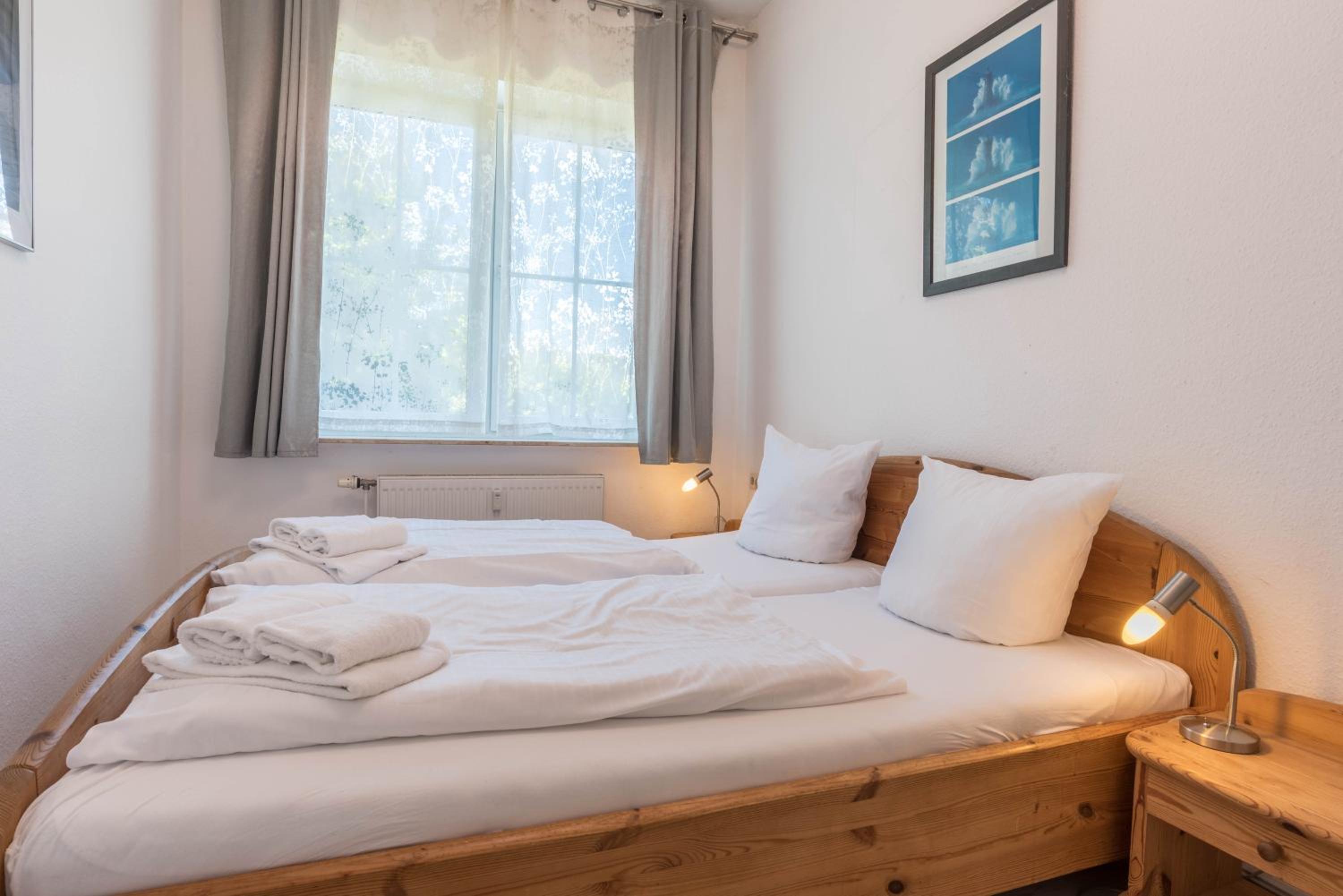 Two-Bedroom Deluxe Apartment with Ocean View photo 3