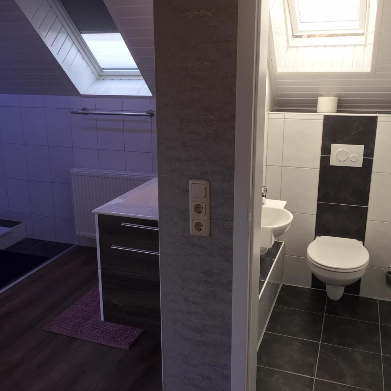 Deluxe Double Room with Balcony - Photo 3