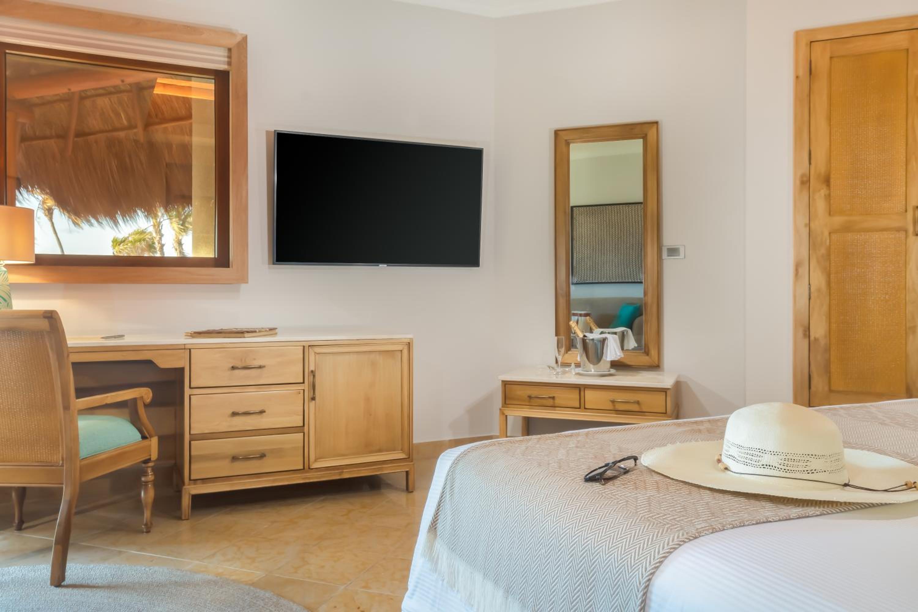 Emerald Junior Suite