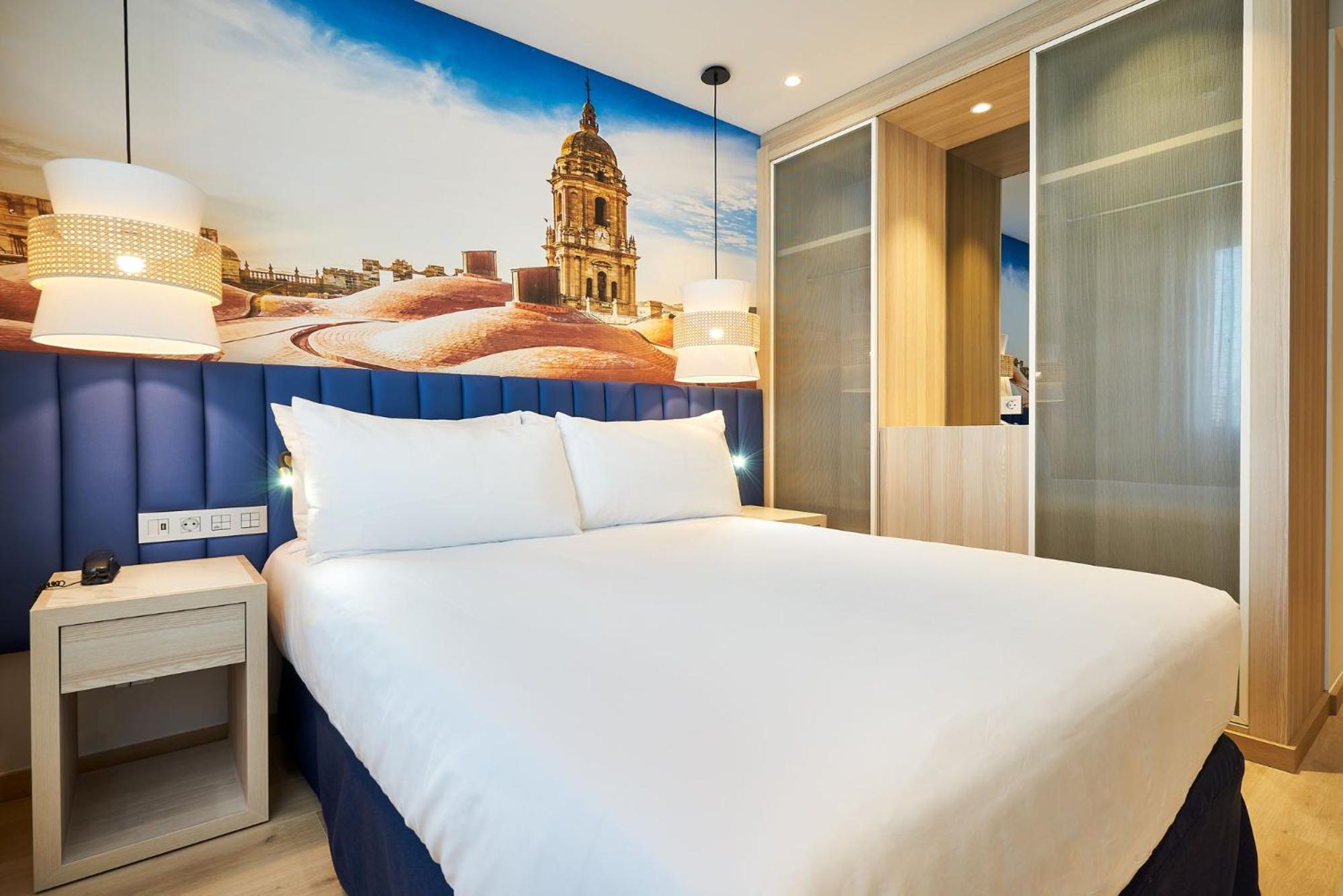 Double Room thumbnail 6