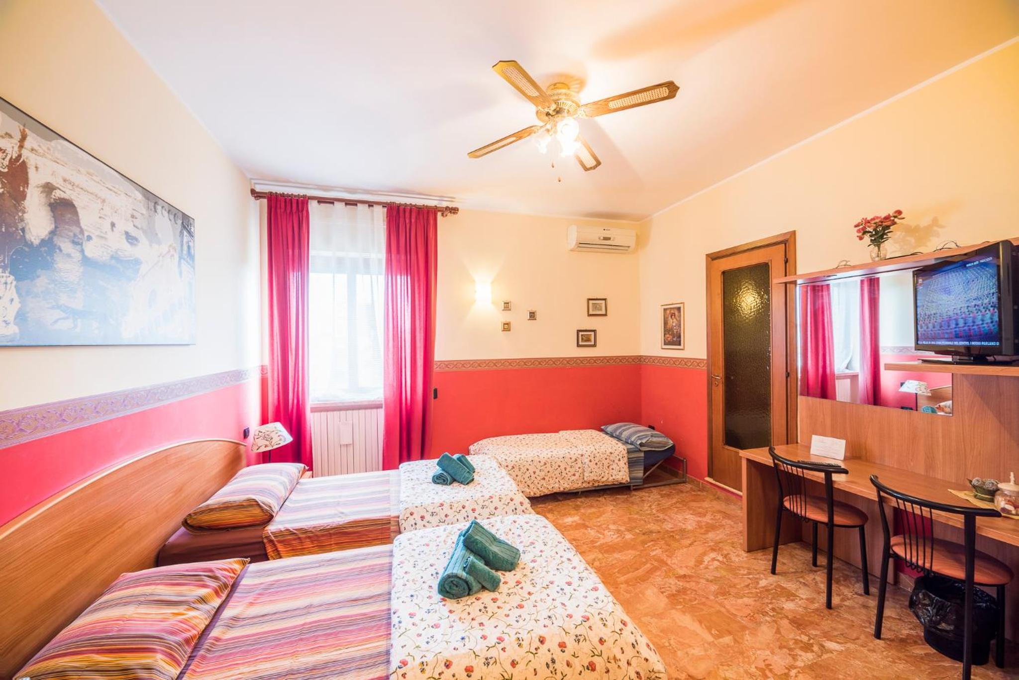 Twin Room with Private Bathroom