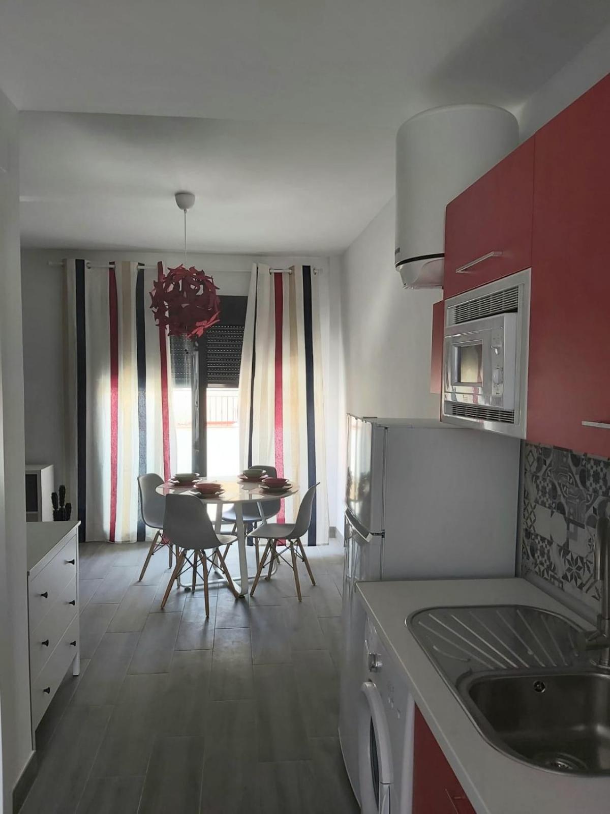 One-Bedroom Apartment - Photo 7