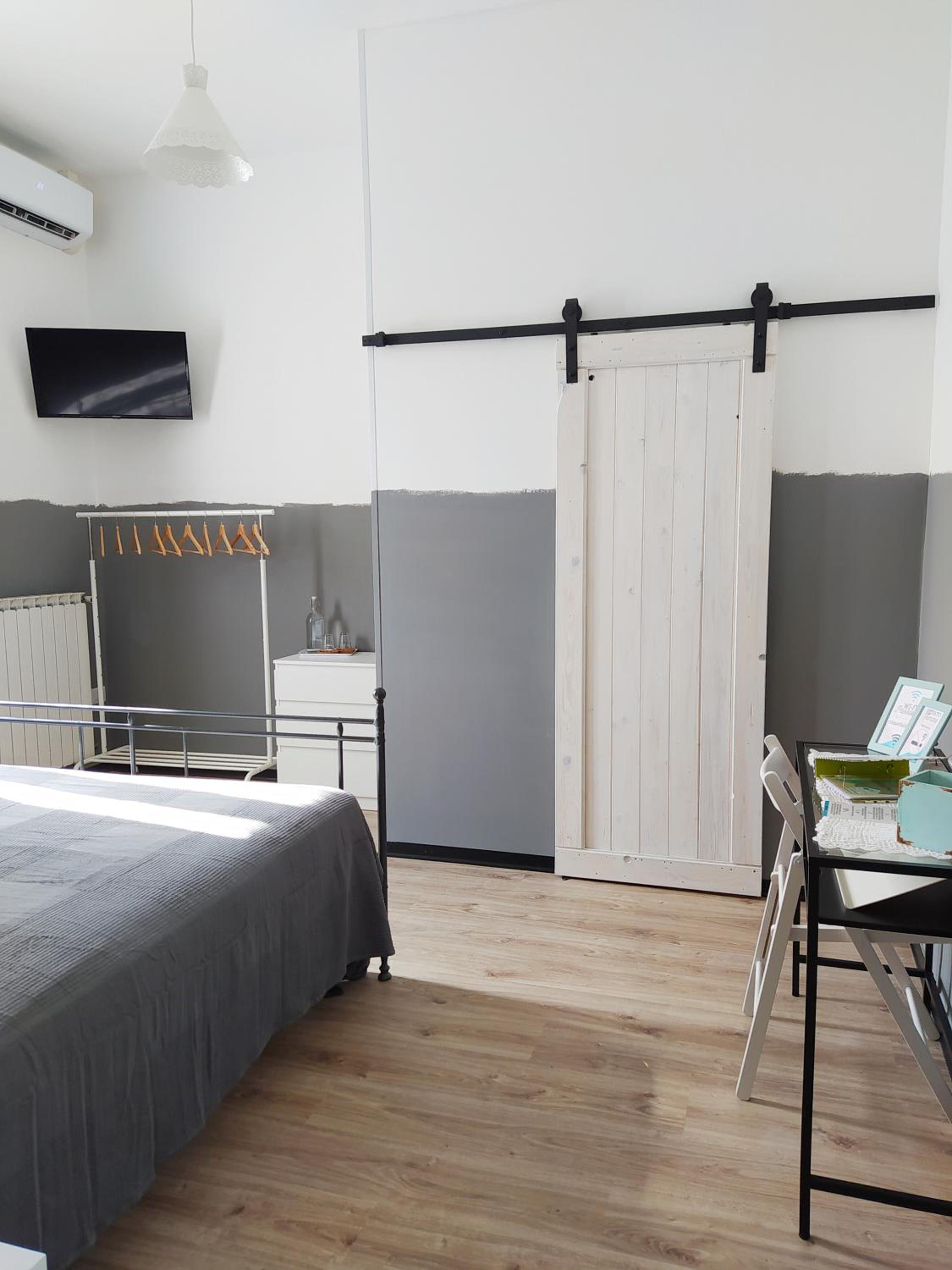 Double Room With Private Bathroom photo 3