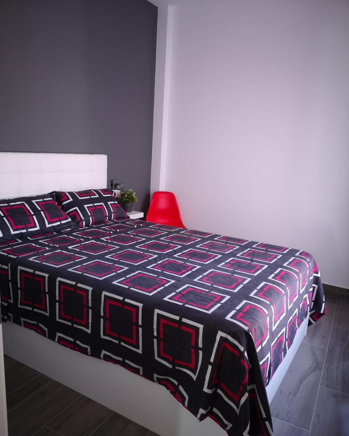 One-Bedroom Apartment - Photo 10