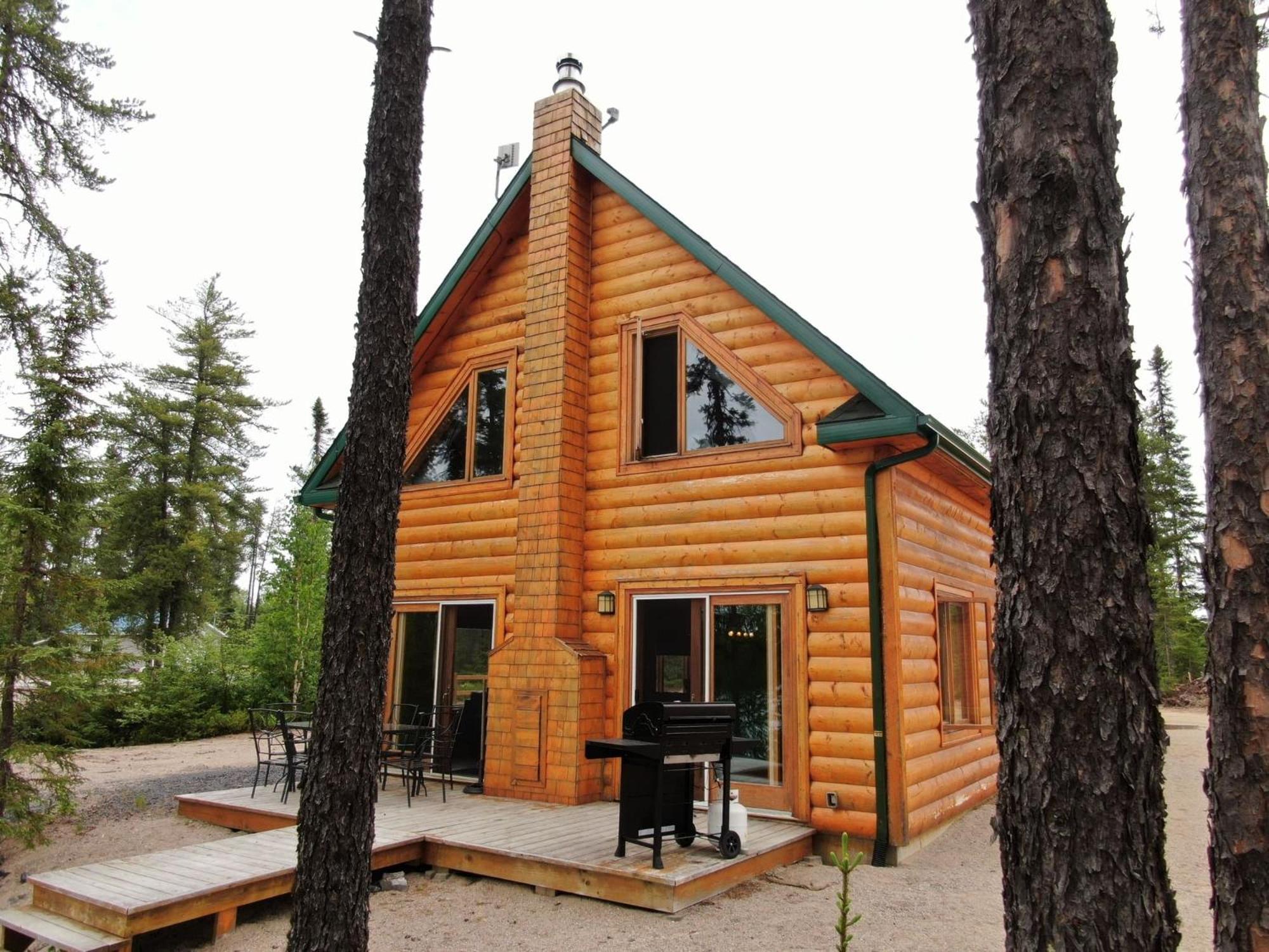 Superior Chalet - Photo 1