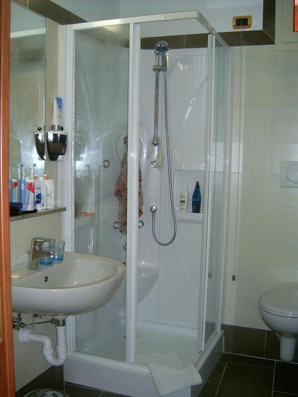 Superior Double or Twin Room with Lake View - Photo 13