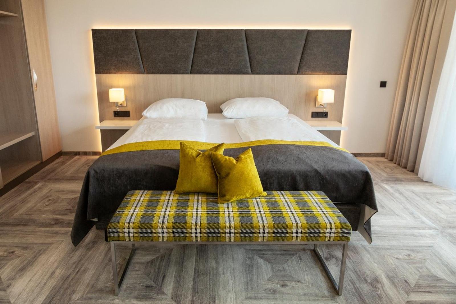 Superior Double Room with Street View photo 1