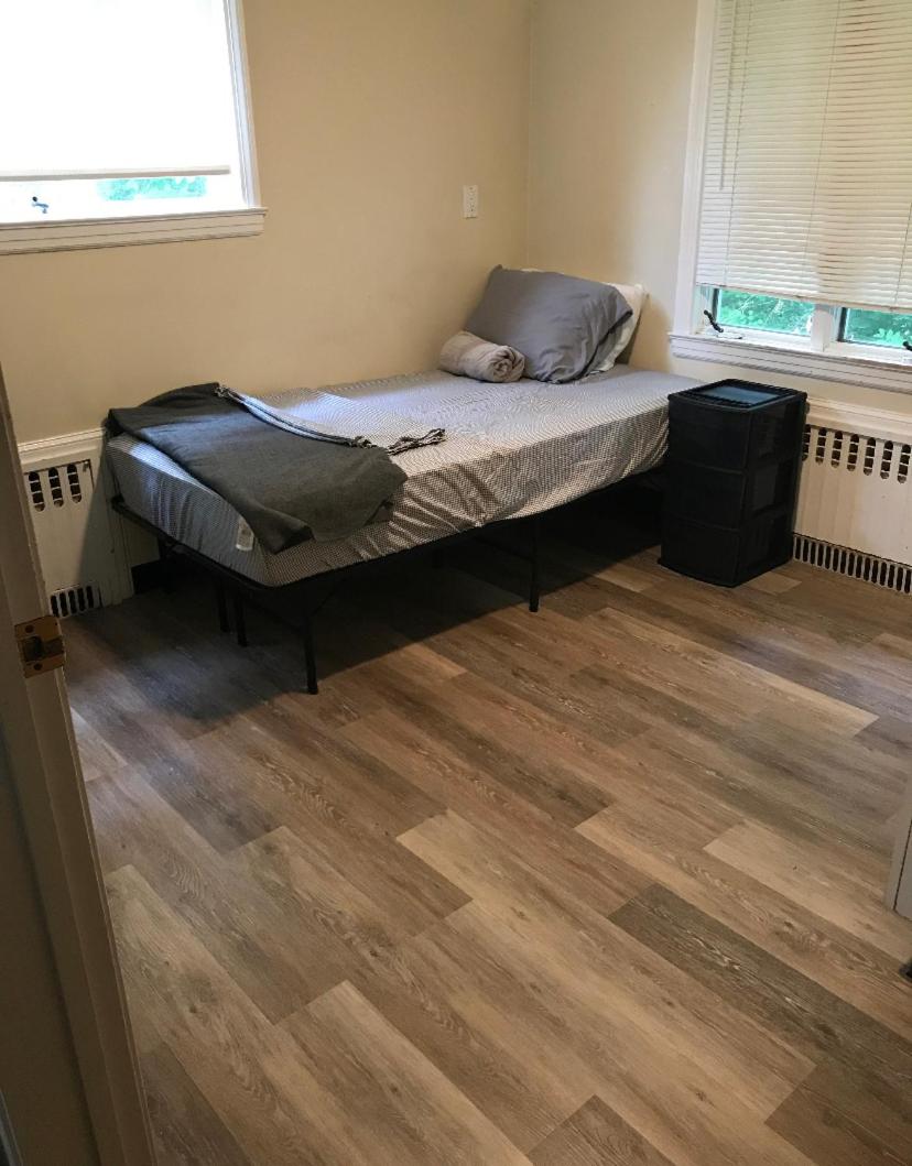 Single Room with Shared Bathroom photo 1