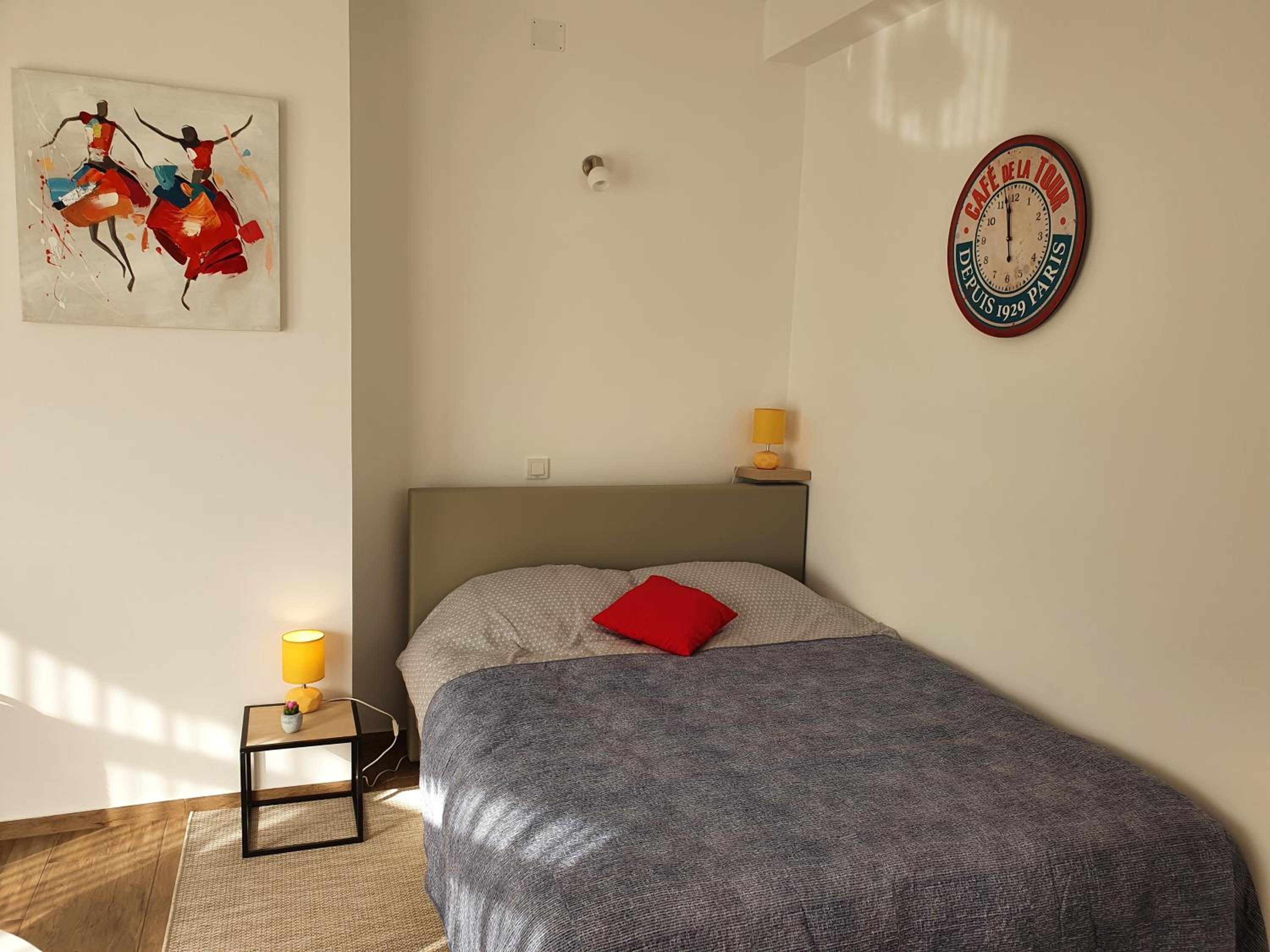 Studio Apartment photo 2