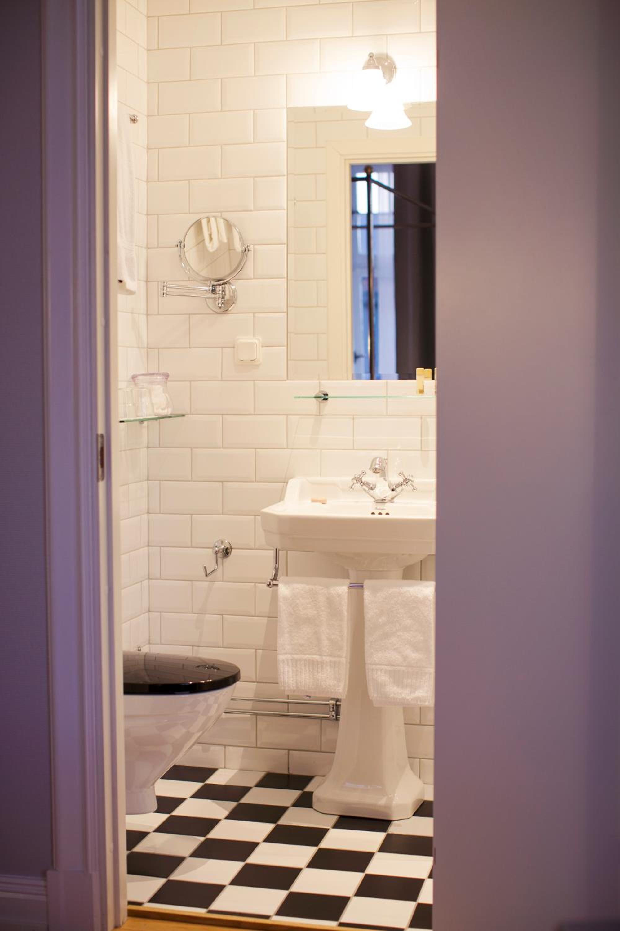 Single Room photo 3