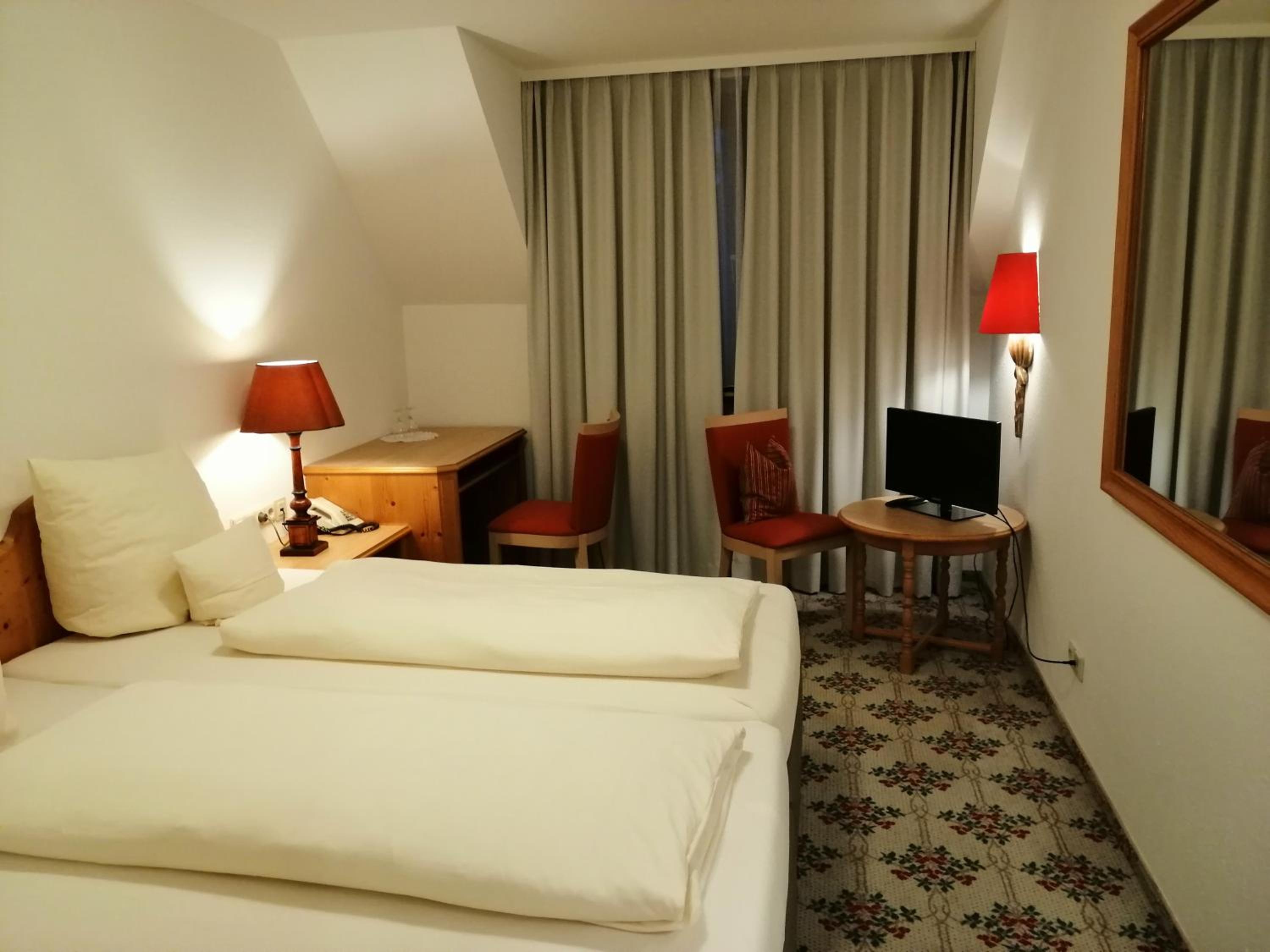 Classic Double Room - Photo 1