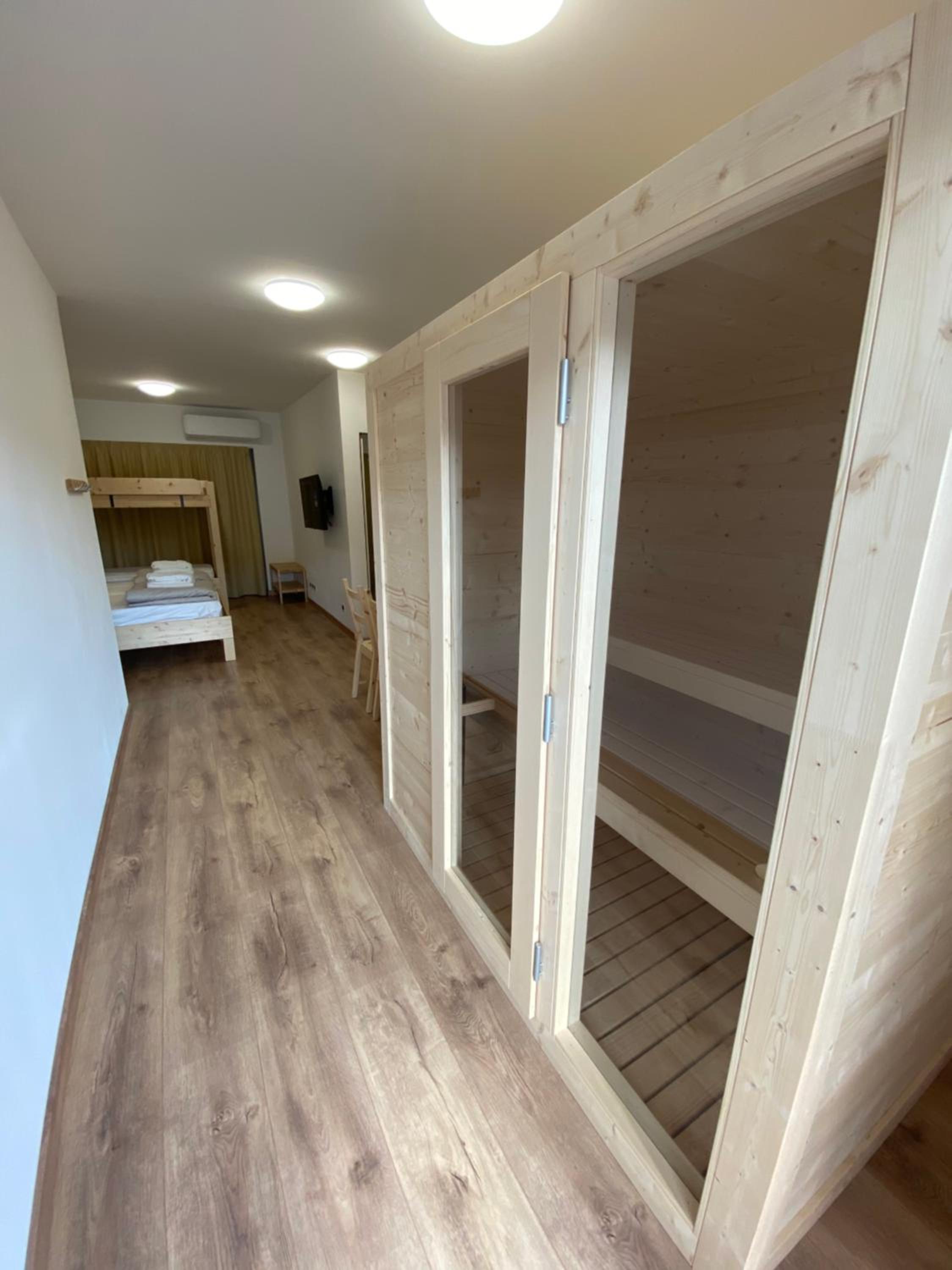 Quadruple Room - Disability Access - Photo 1