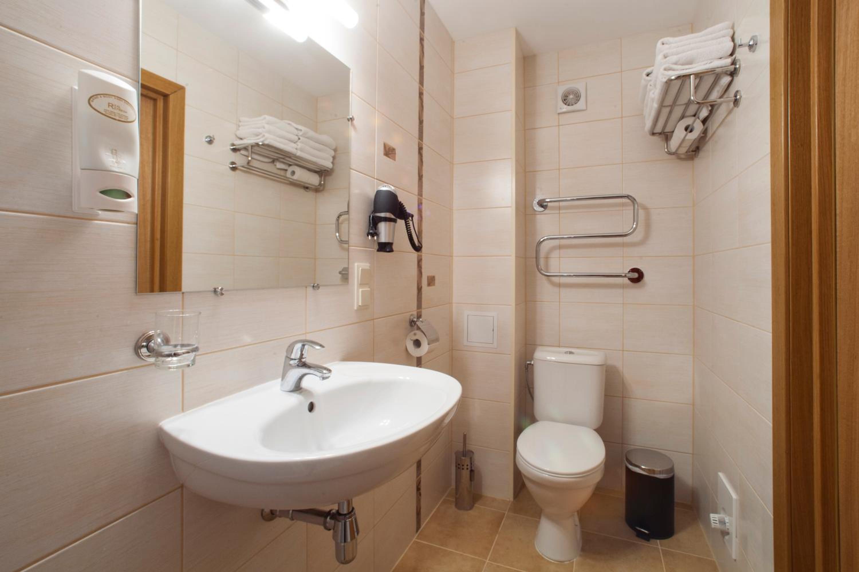 Standard Triple Room photo 3