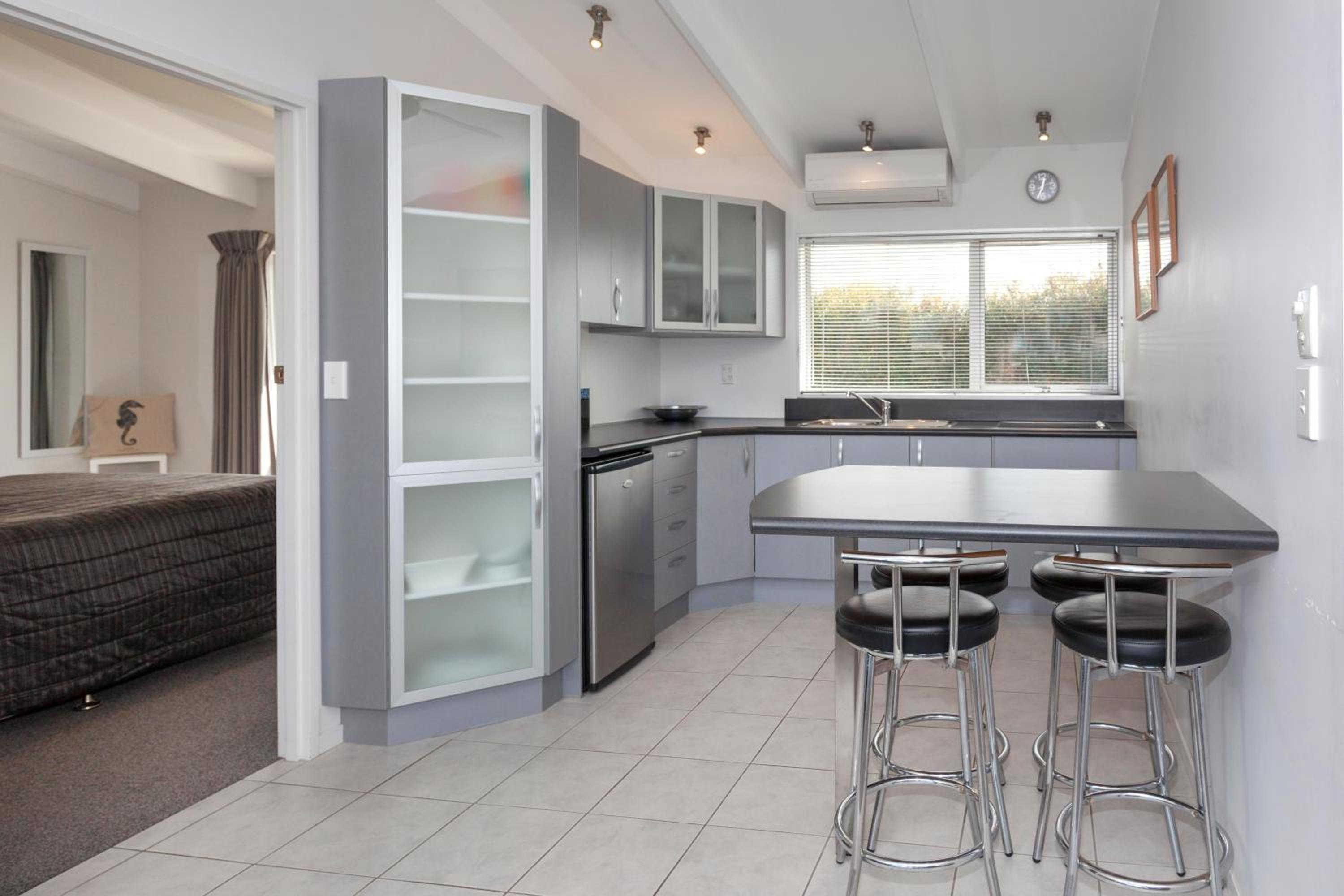 Family Two Bedroom Apartment 1 (sleeps 5) - Photo 2