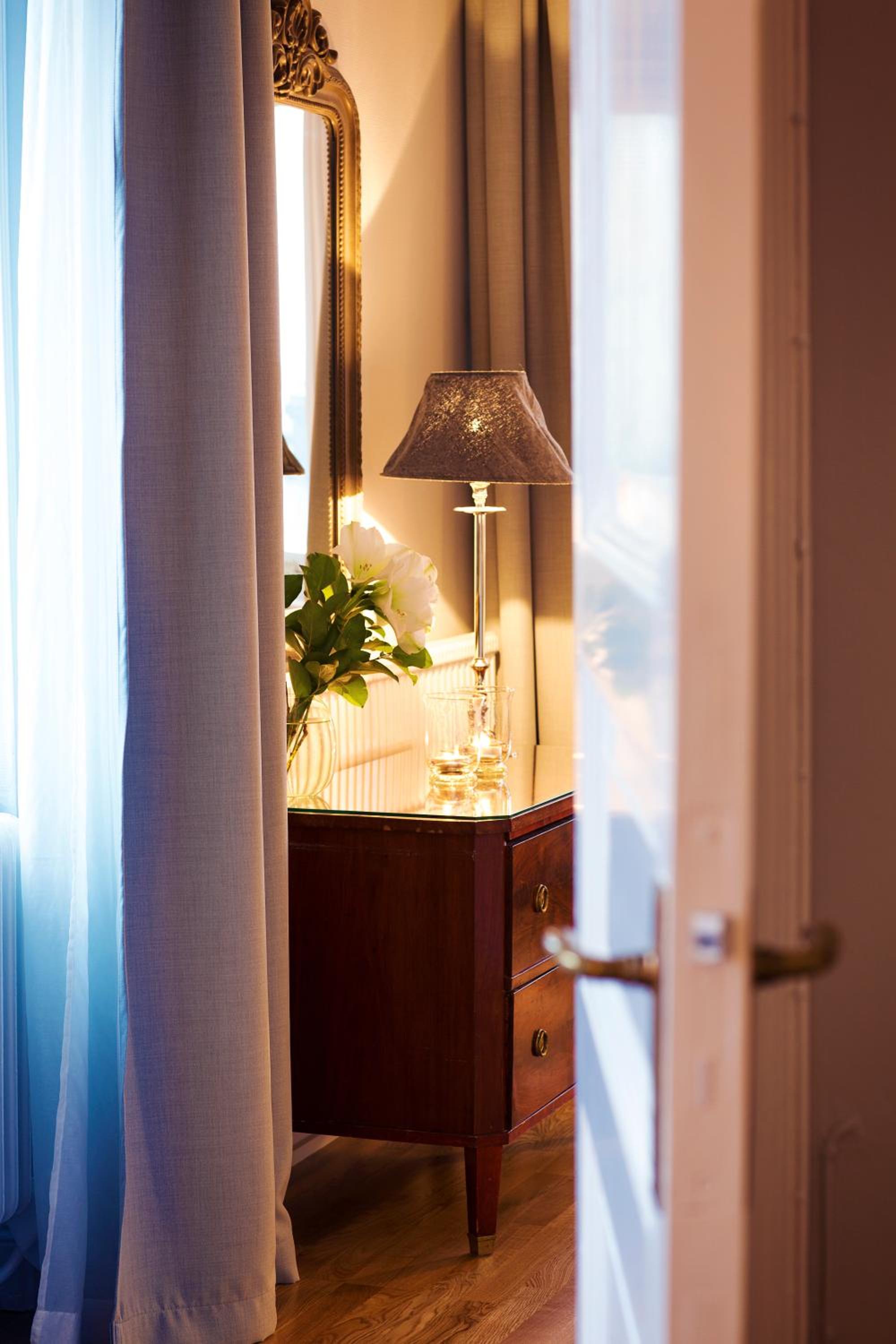 Suite with City View photo 2