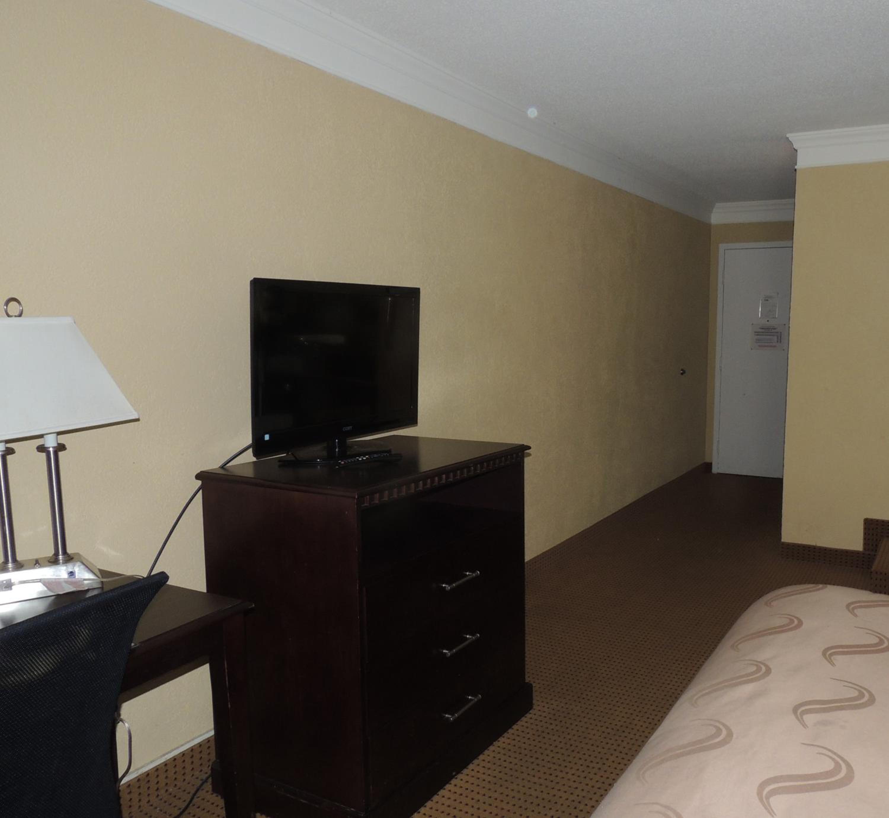 Superior King Room - Non-Smoking - Photo 3