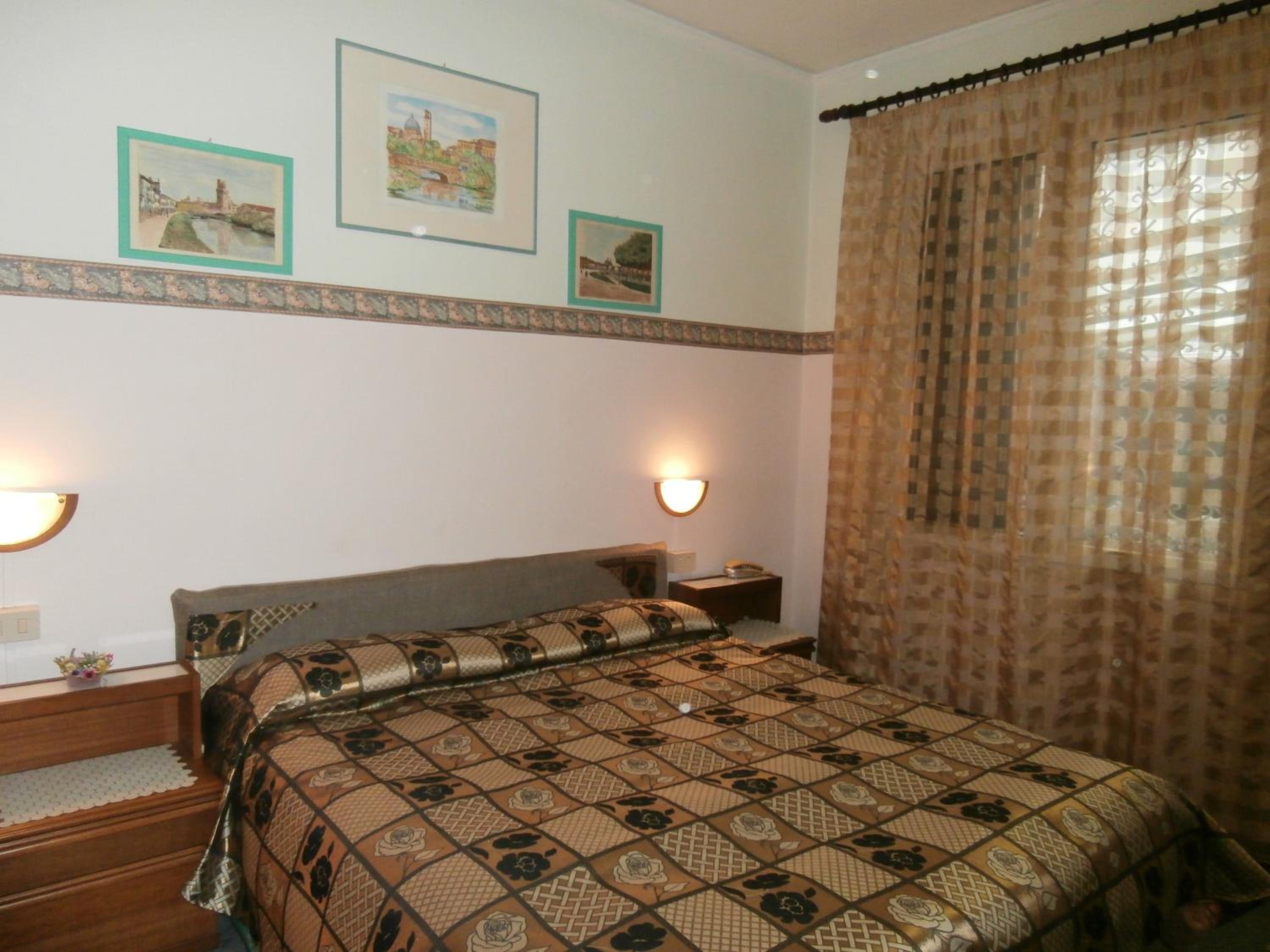 Triple Room with Shared Bathroom