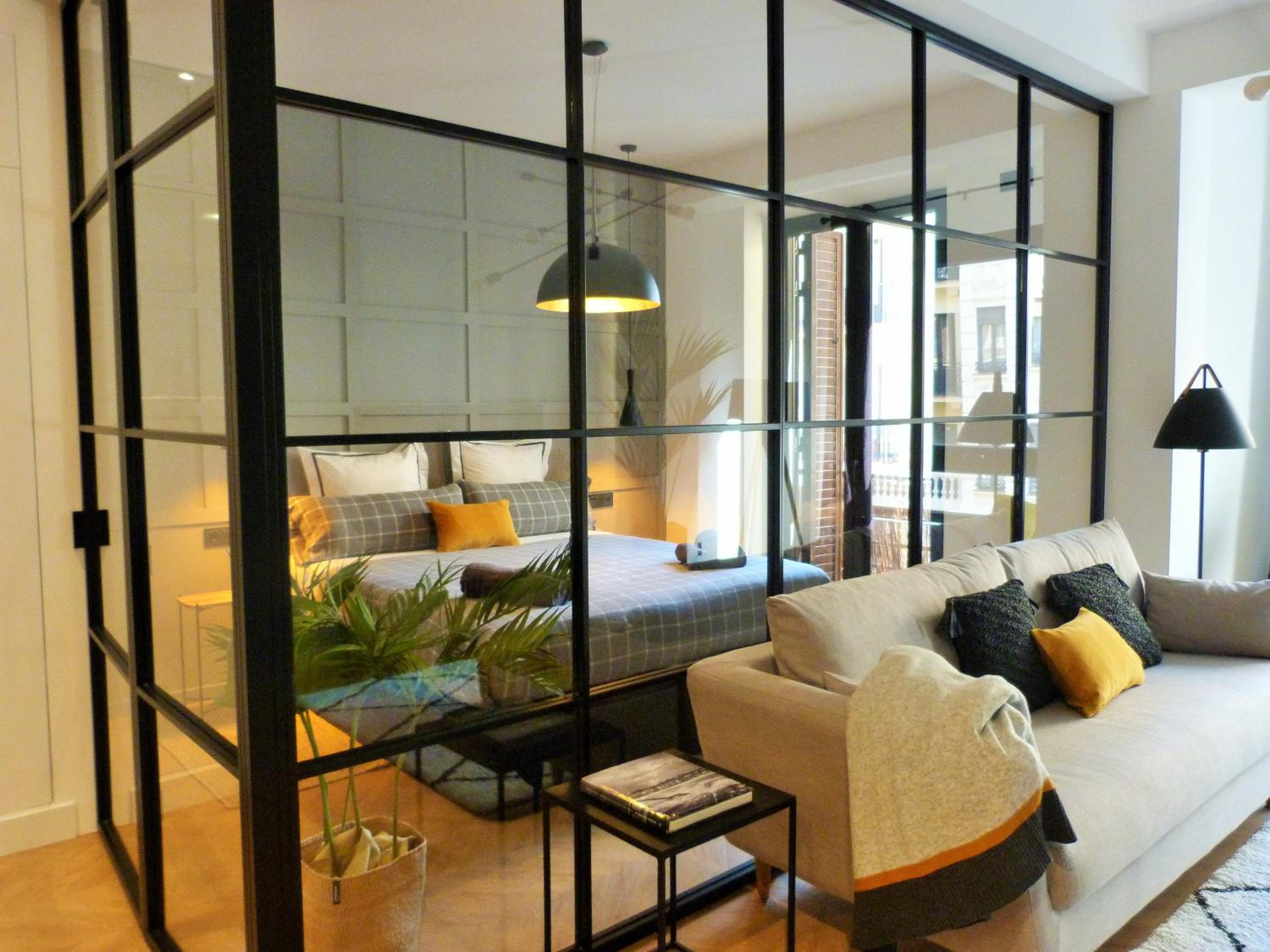 One-Bedroom Apartment - Photo 1