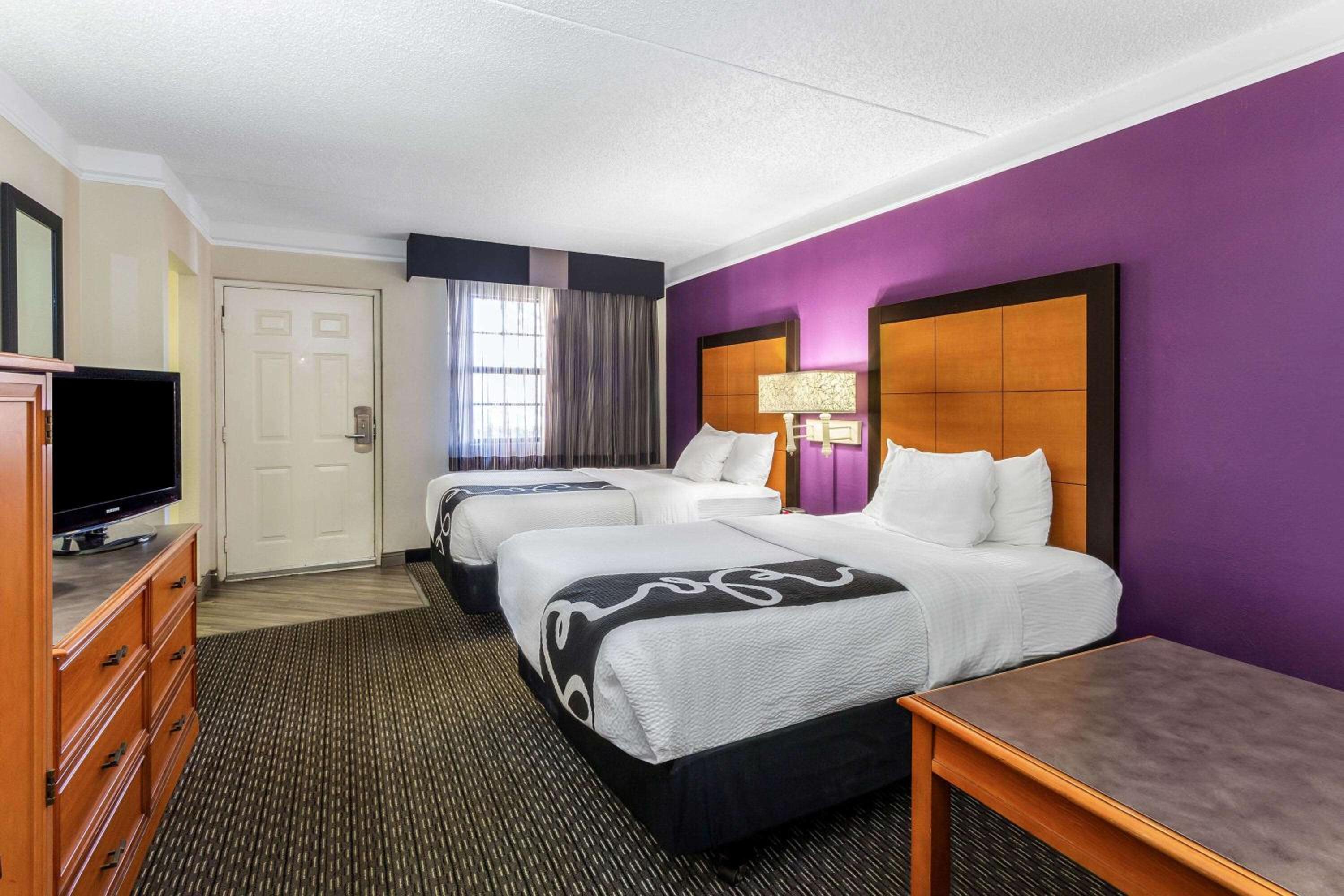 Double Room with Two Double Beds - Photo 4