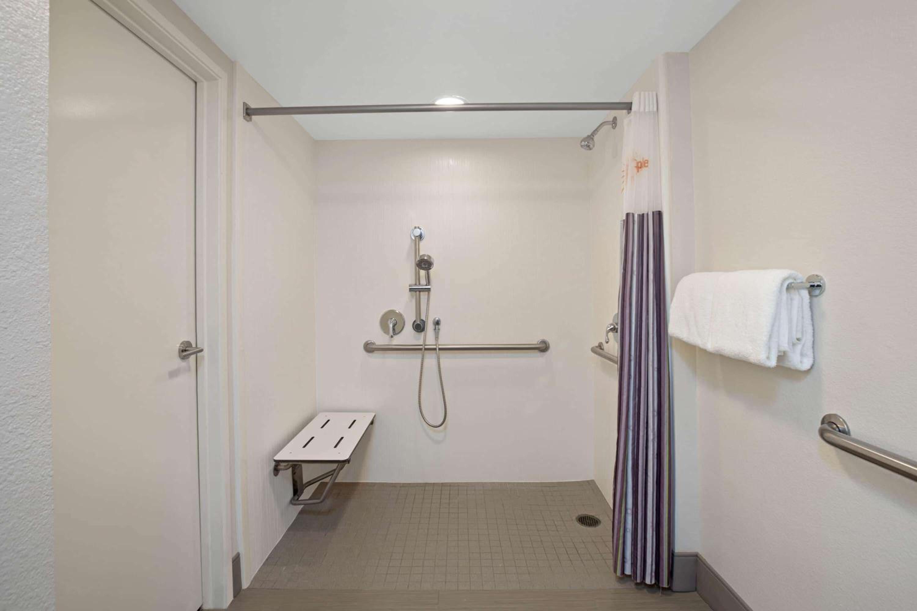 Double Room - Disability Access - Photo 4