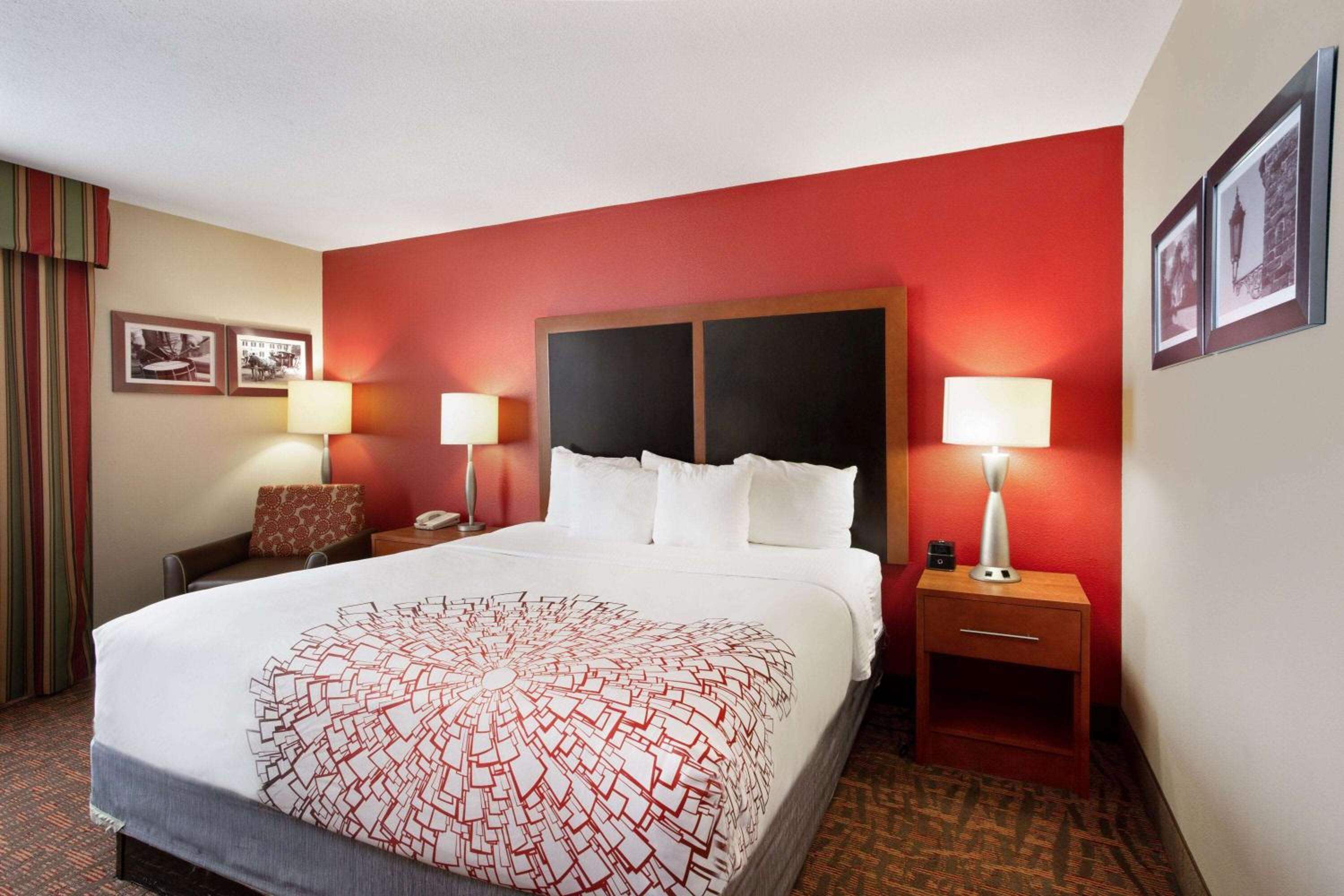 King Room - Disability Access photo 1