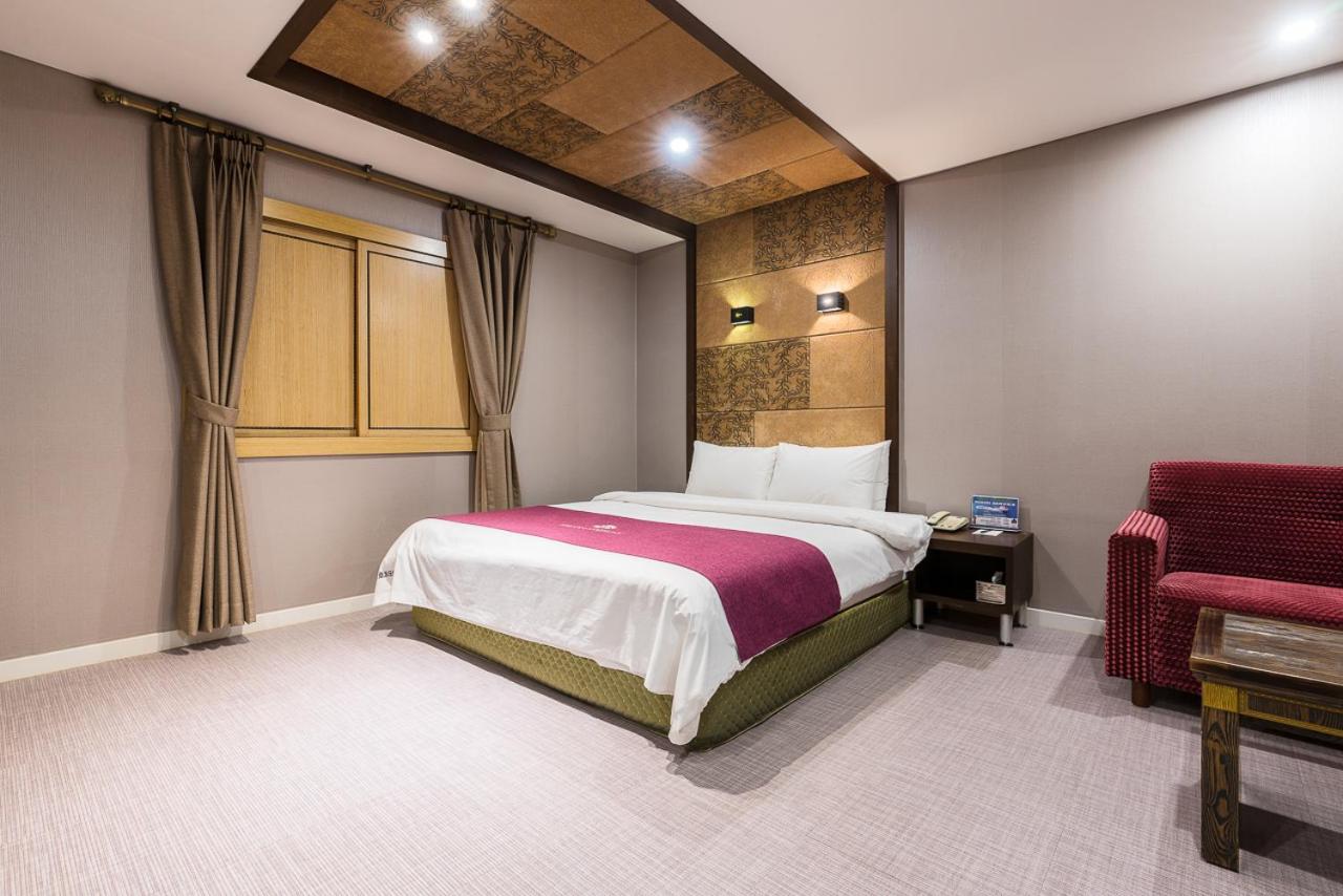 Superior Double Room - Photo 2